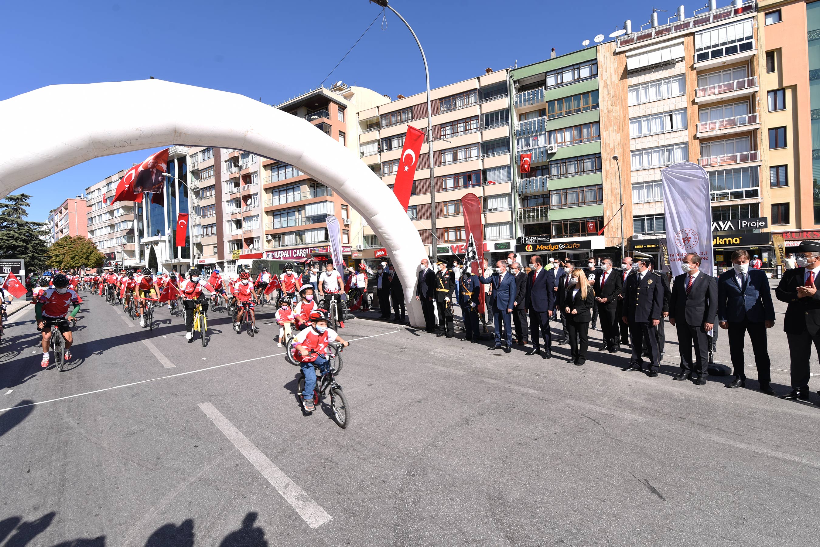 30 Ağustos'ta Zafer İçin Pedal Çevirdiler