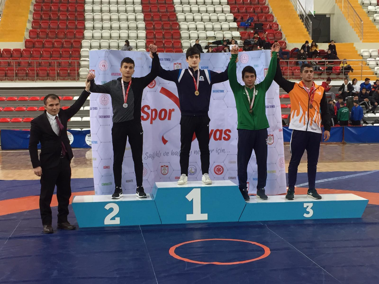 Büyükşehir Belediyesporlu Sporcular Göz Dolduruyor
