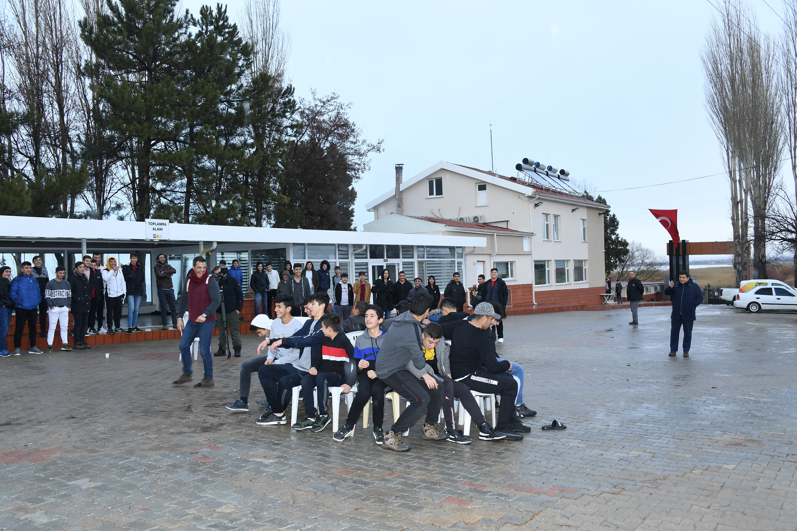 Öğrenciler Atabey Gençlik ve Eğitim Kampında Geleceğe Hazırlanıyor