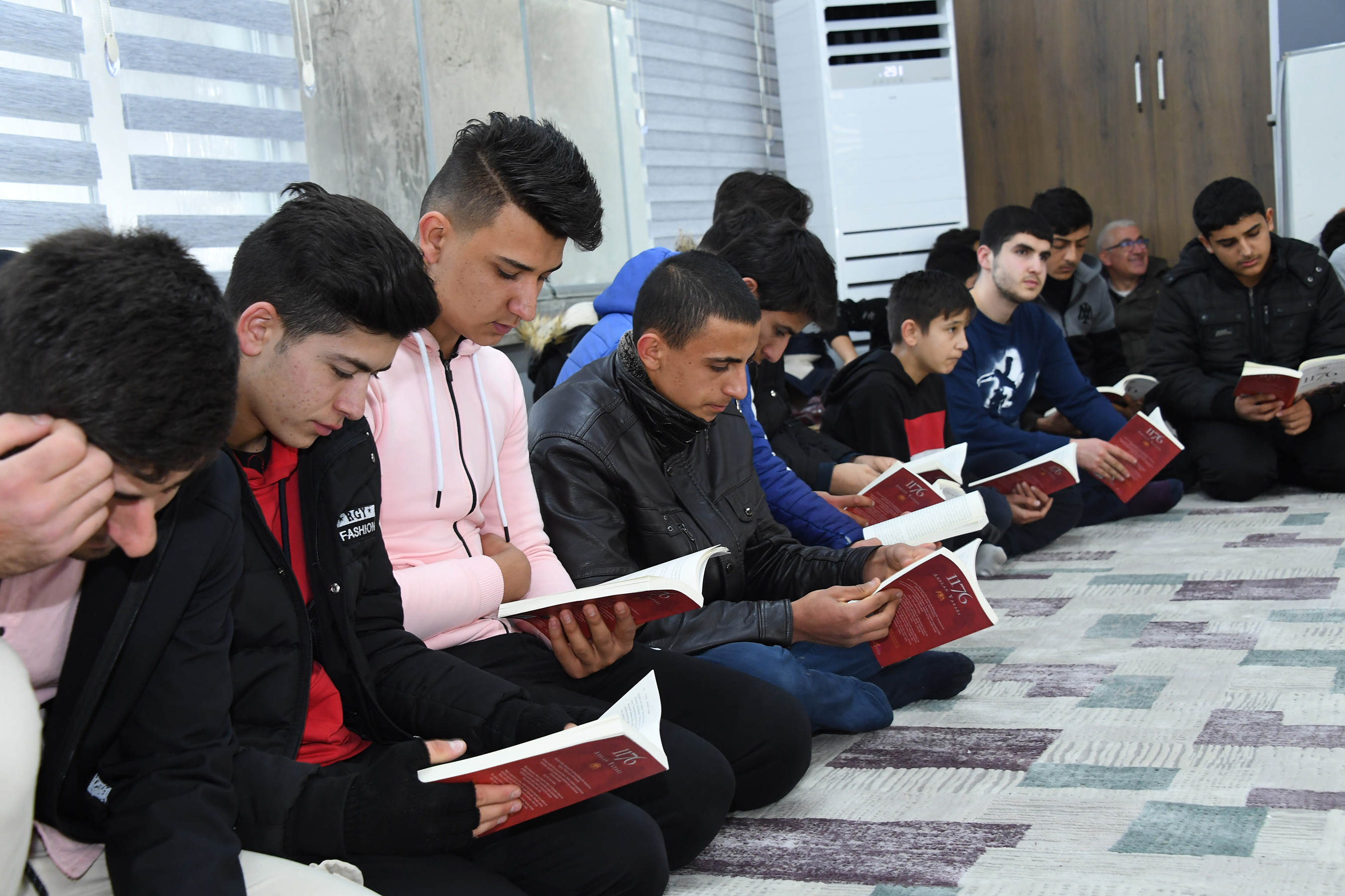 Öğrenciler Atabey Gençlik ve Eğitim Kampında Geleceğe Hazırlanıyor