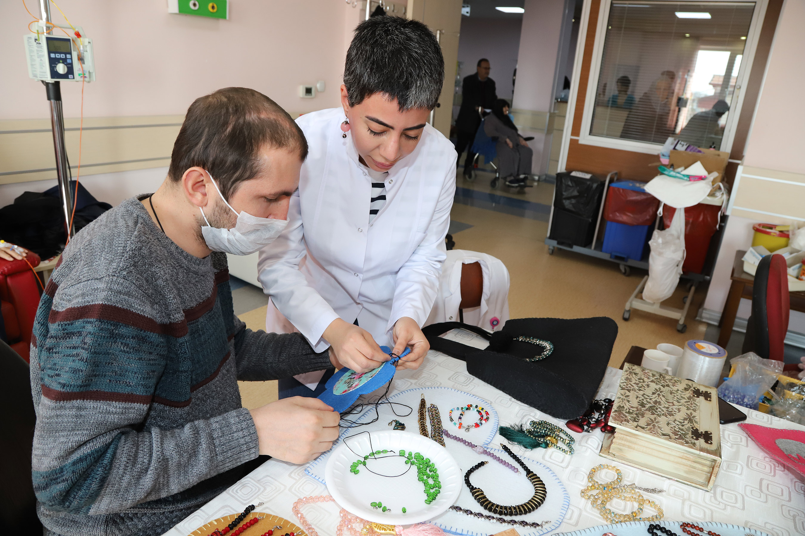 Kanser Hastaları KOMEK'le Motive Oluyor