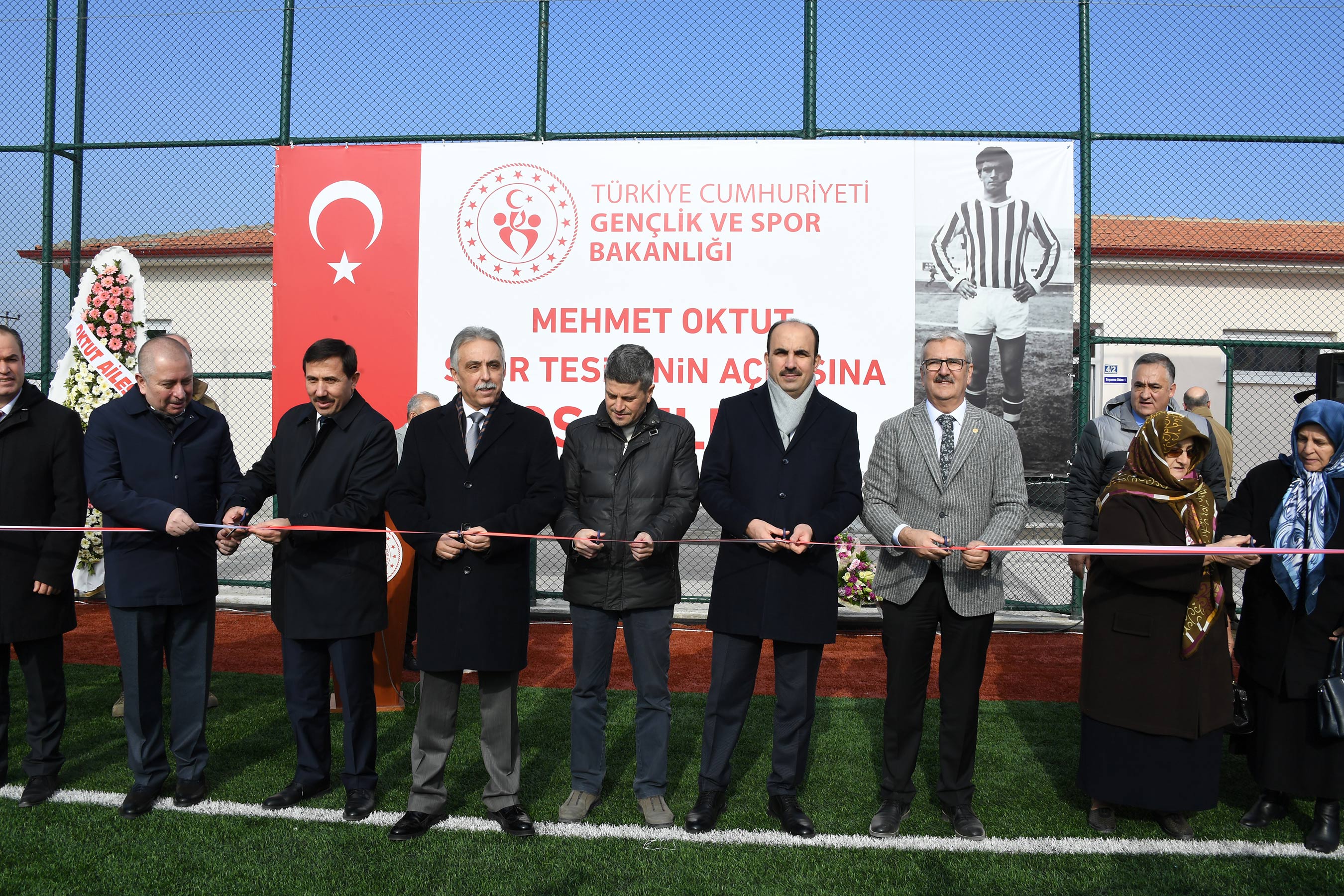Büyükşehir'den Amatör Spor Kulüplerine Malzeme Desteği