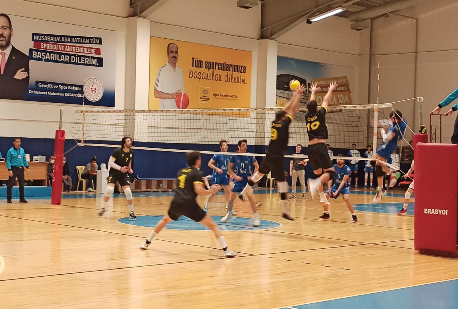 Voleybol Takımımız HalkBankspor'a Geçit Vermedi