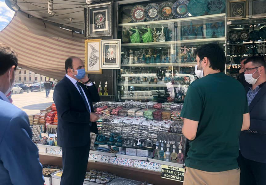 Başkan Altay Bayram Dönüşü Esnafı Ziyaret Etti