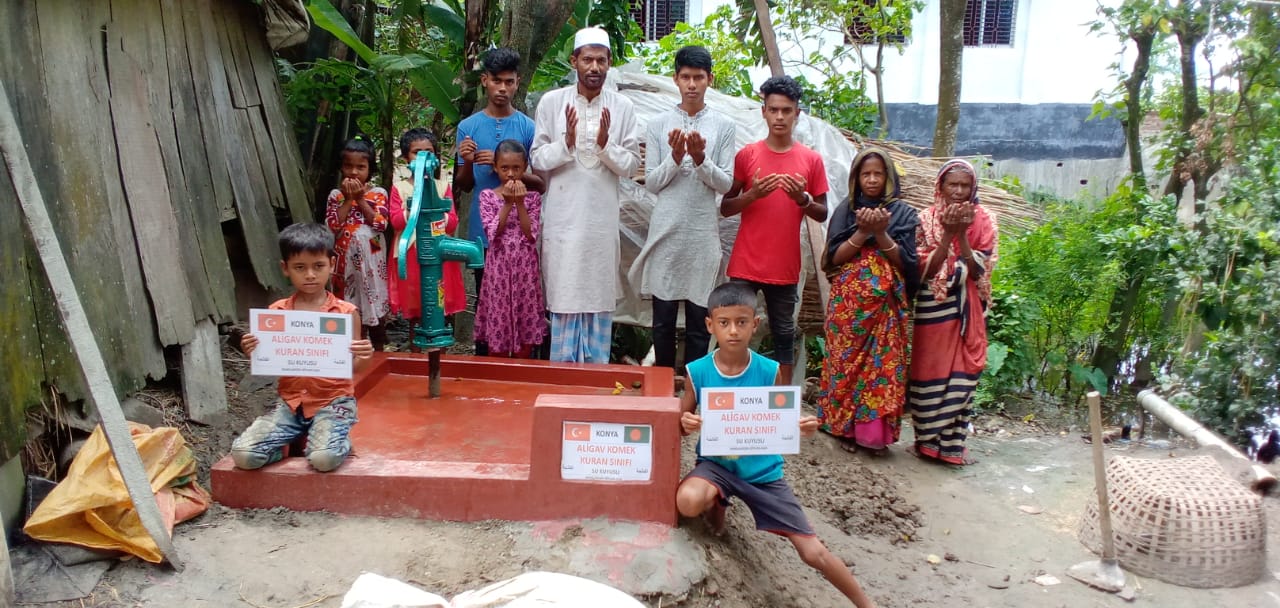 KOMEK Kursiyerlerinden Bangladeş'e Su Kuyusu