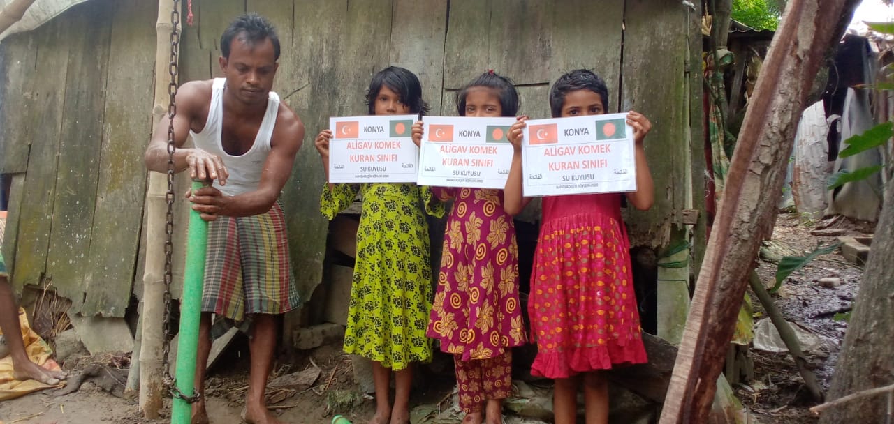 KOMEK Kursiyerlerinden Bangladeş'e Su Kuyusu