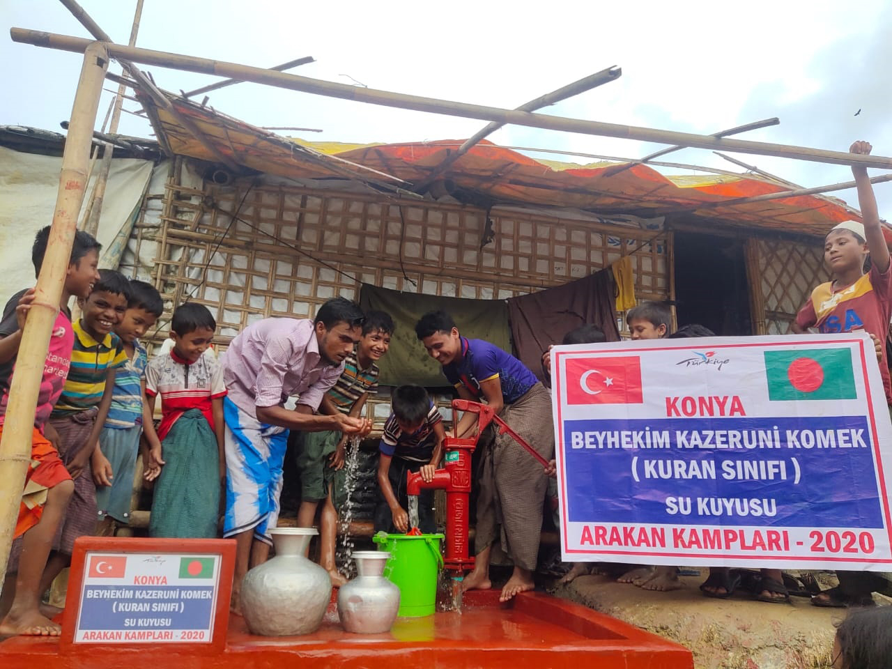 KOMEK Kursiyerlerinden Arakan'a Su Kuyusu