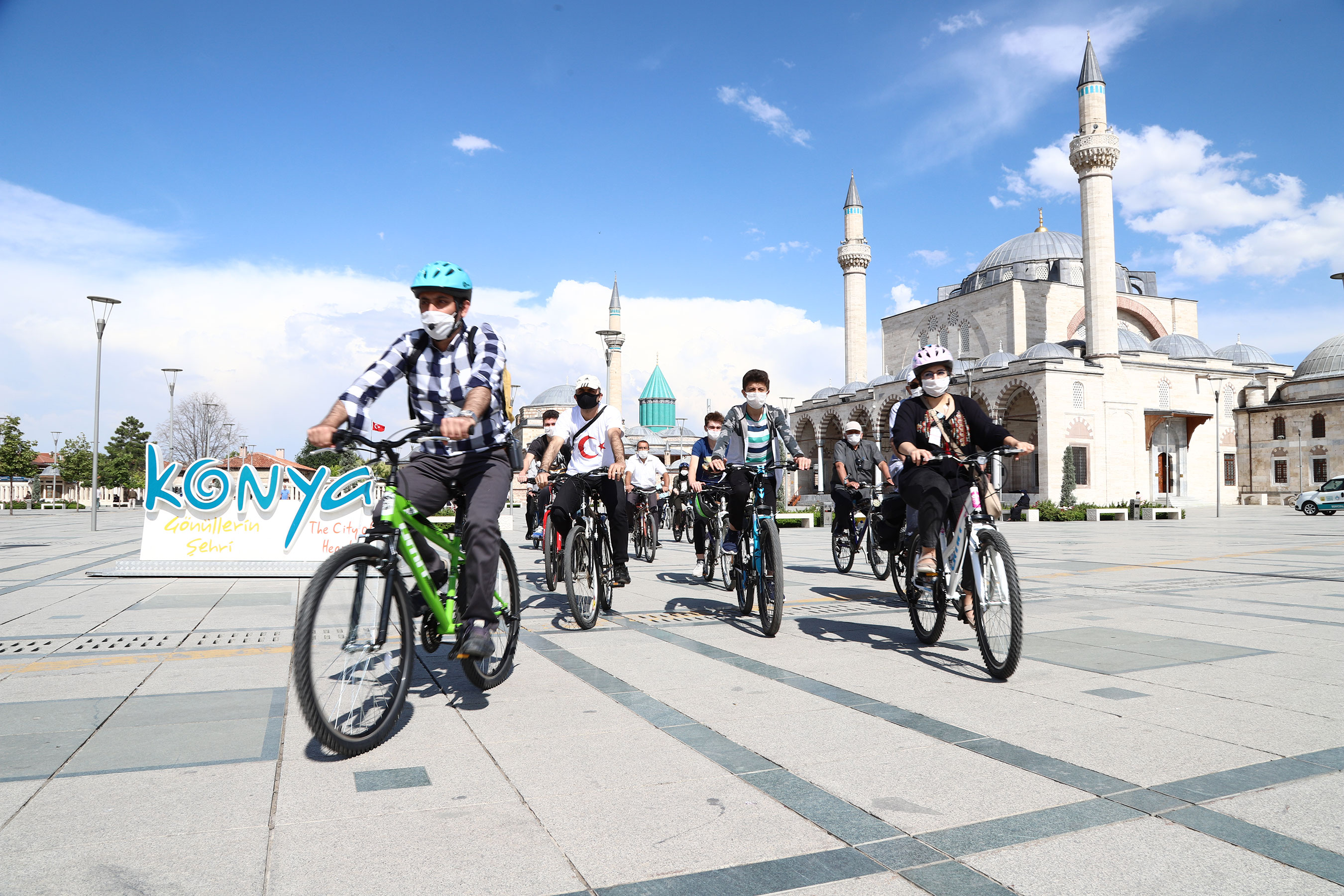 Konya Büyükşehir'den Bisikletle Şehir Turu 