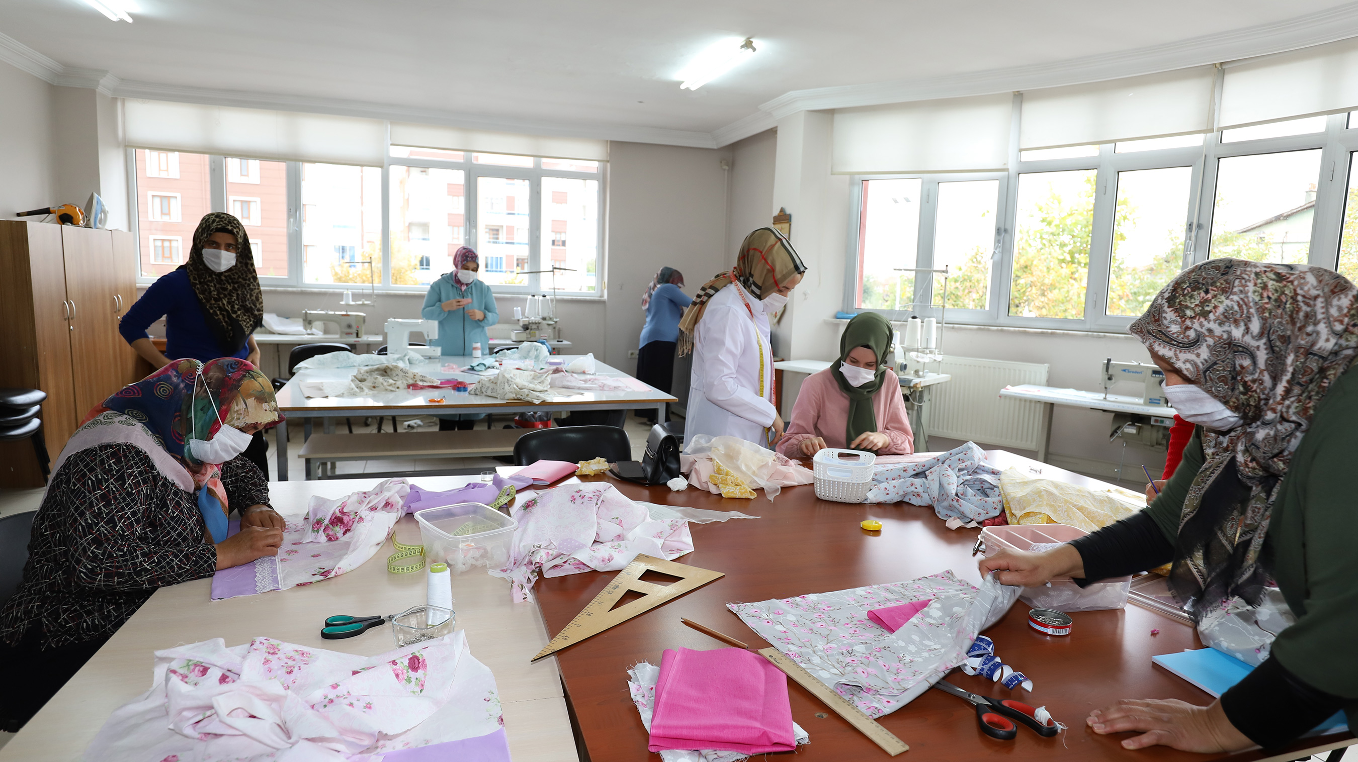 KOMEK'te Yeni Dönem Yüz Yüze ve Uzaktan Eğitimlerle Başladı
