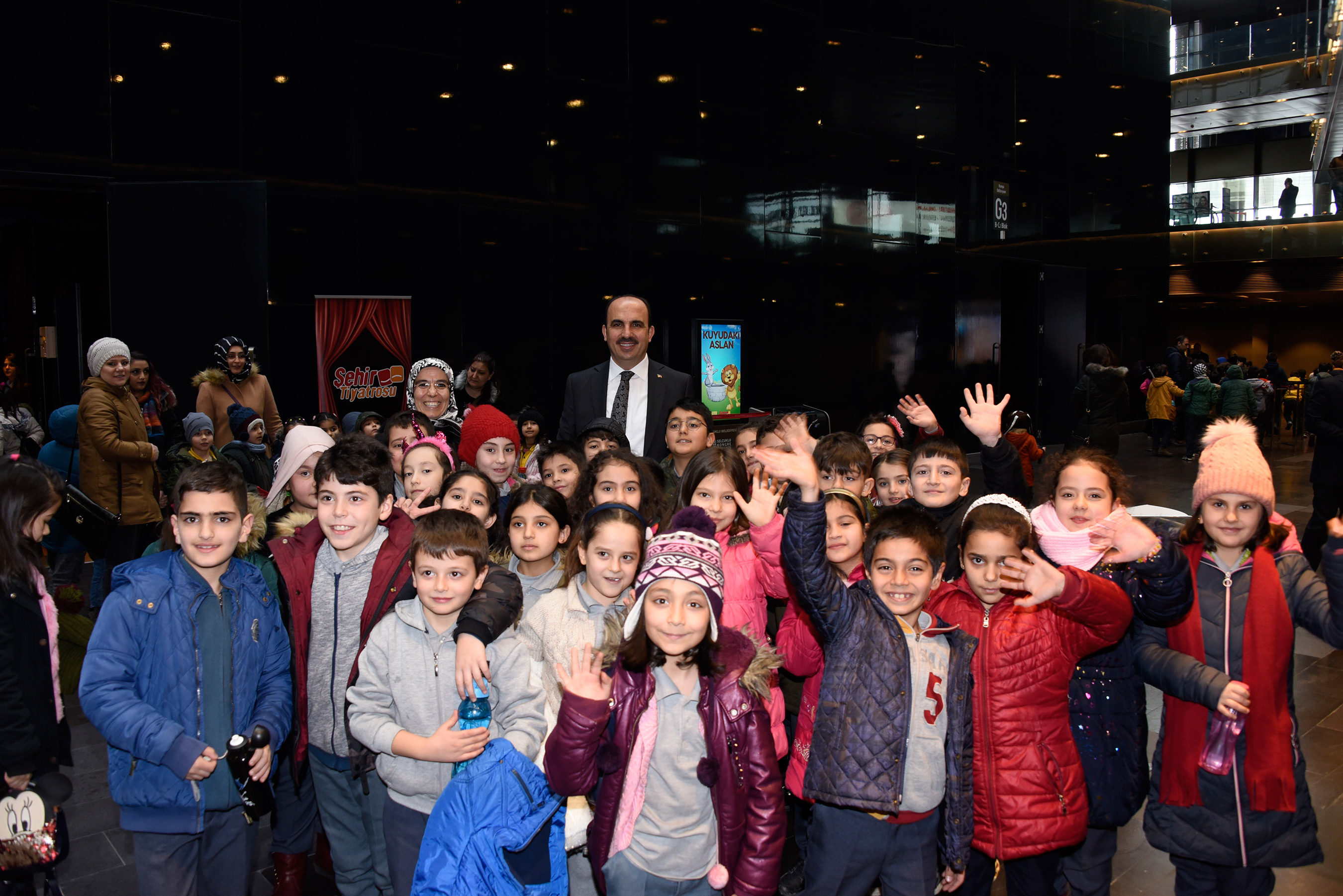 Başkanlar Çocukların Tiyatro Heyecanına Ortak Oldu