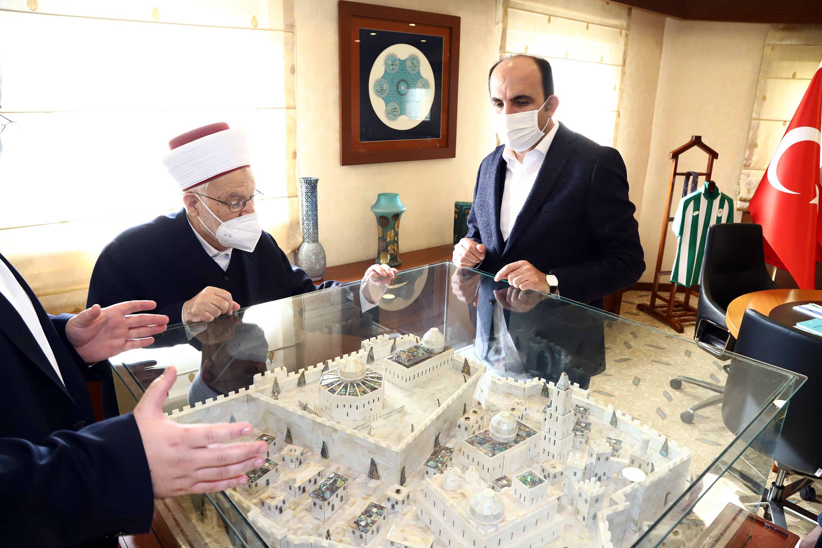 Mescid-i Aksa İmam Hatibi Başkan Altay'ı Ziyaret Etti
