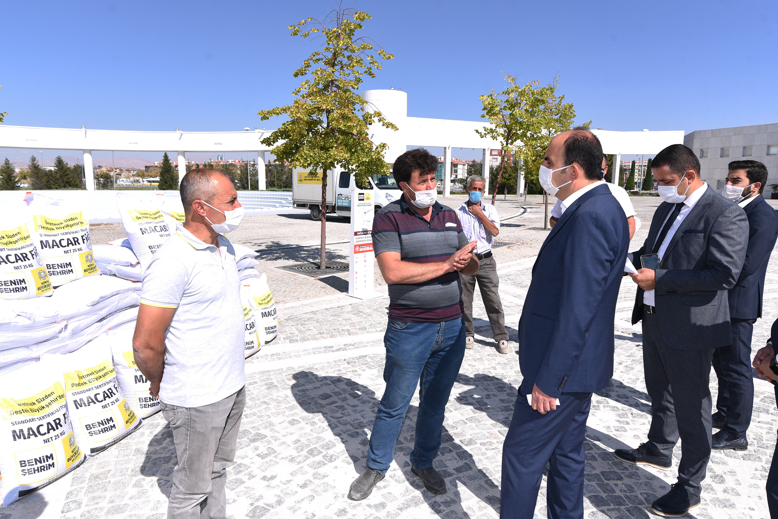 Konya Büyükşehir'den Çiftçiye Macar Fiği Tohumu Desteği