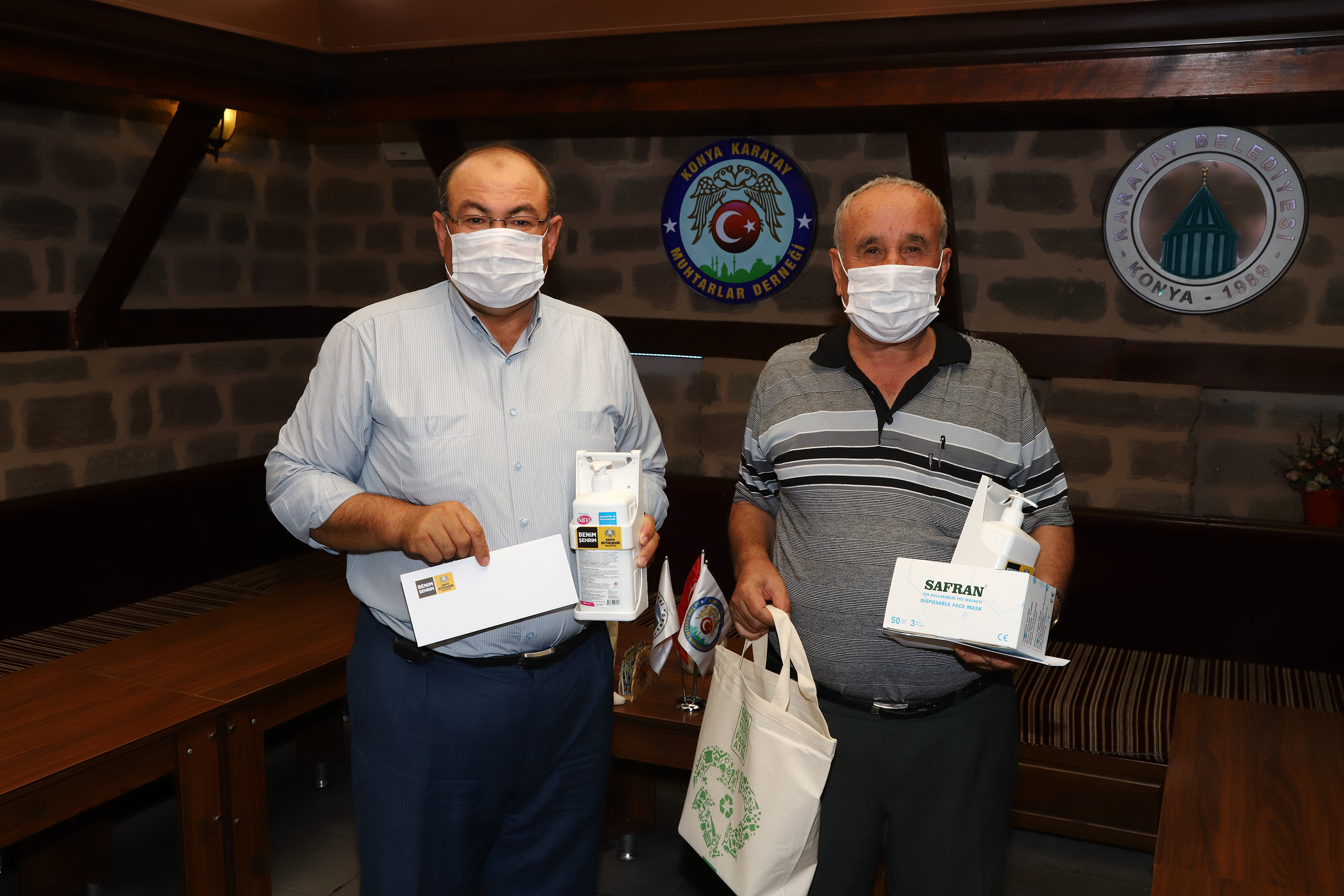 Büyükşehir'den 1.154 Muhtara Hijyen Seti