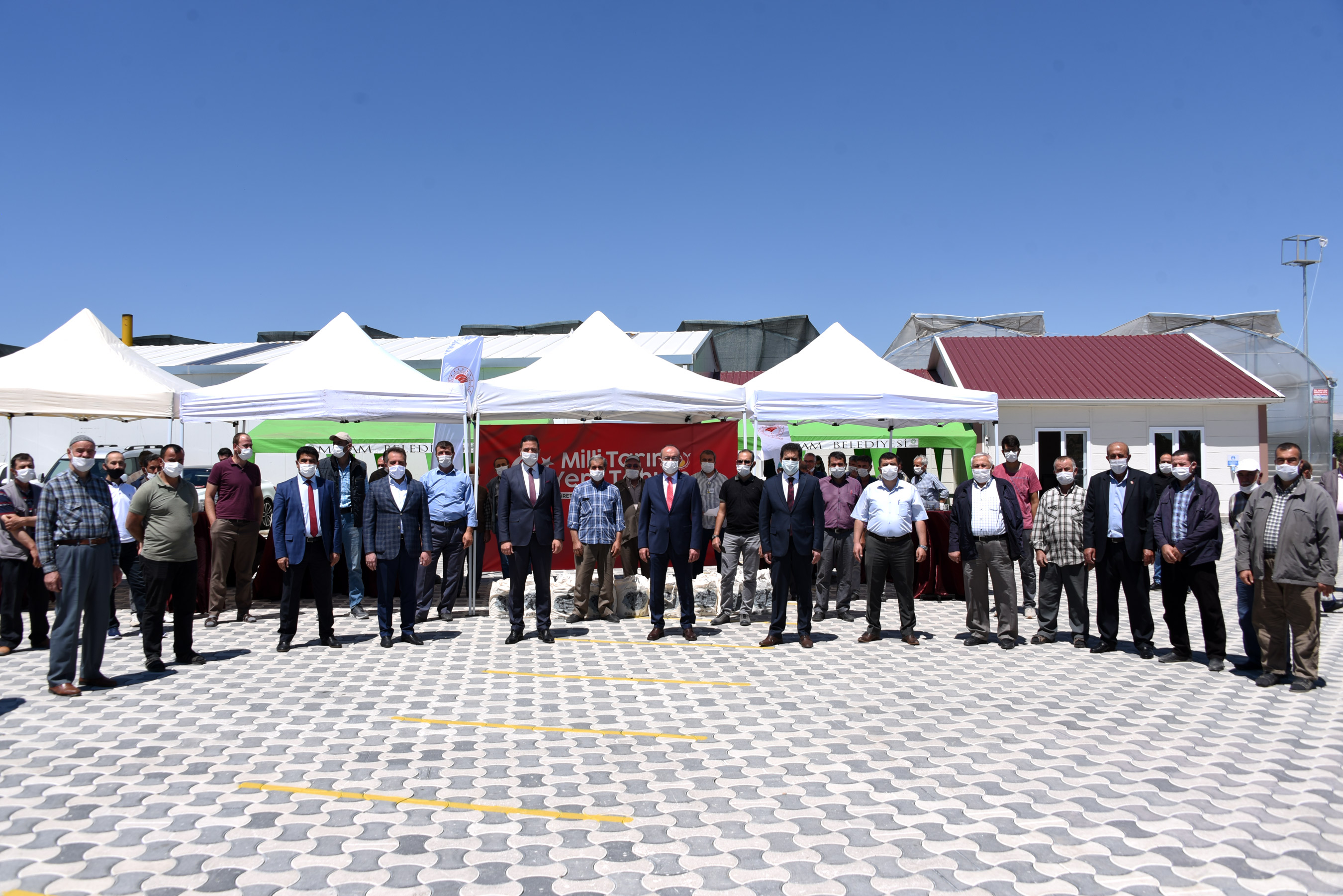 Konya Büyükşehir'den Üreticiye Yerli Susam Tohumu Desteği