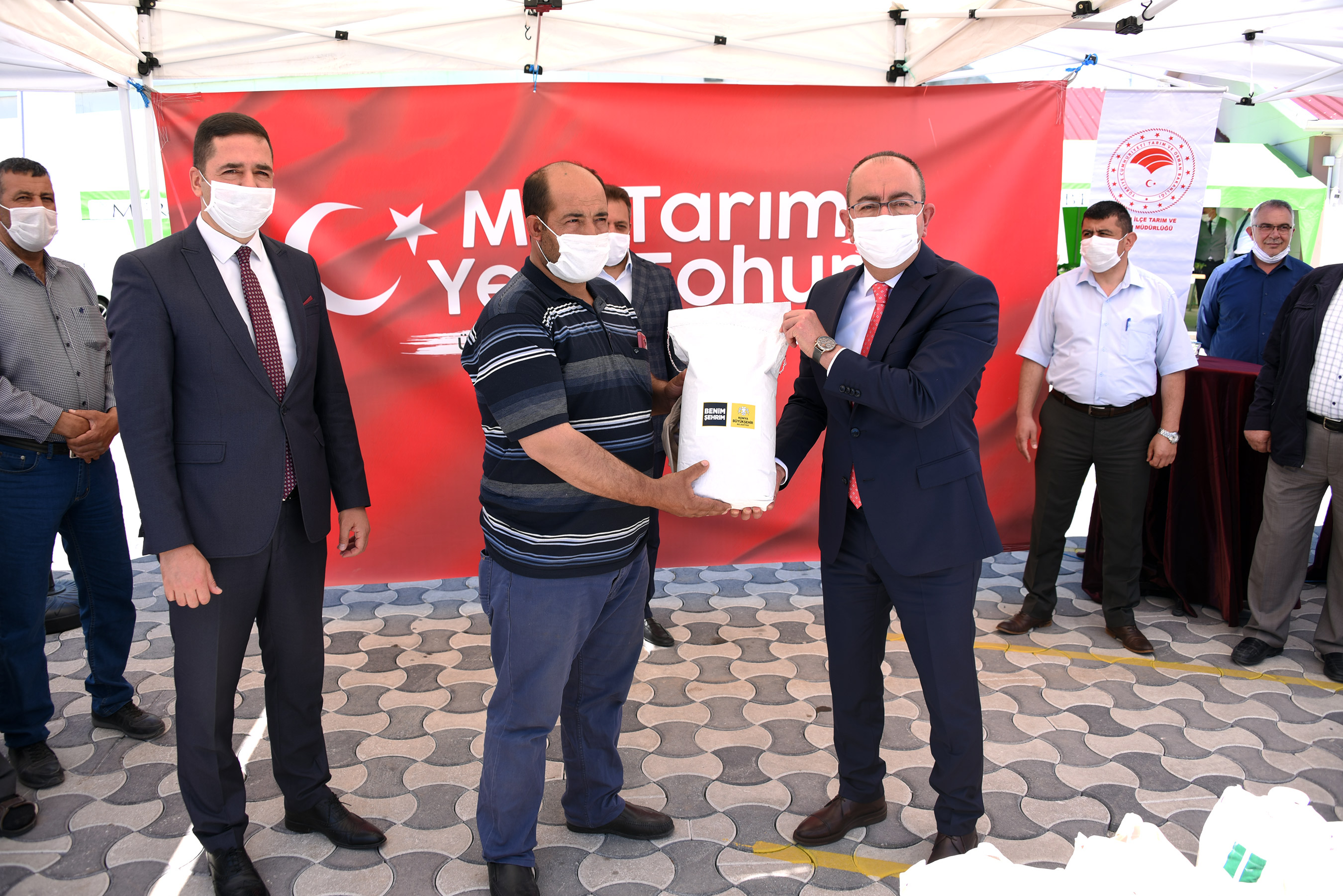 Konya Büyükşehir'den Üreticiye Yerli Susam Tohumu Desteği