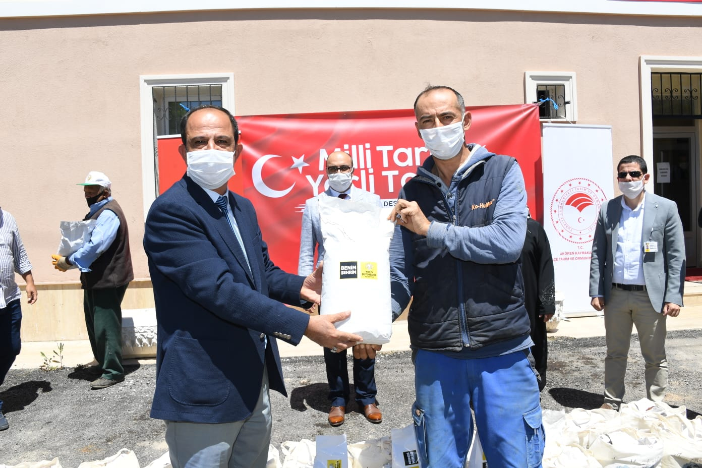 Konya Büyükşehir'den Üreticiye Yerli Susam Tohumu Desteği