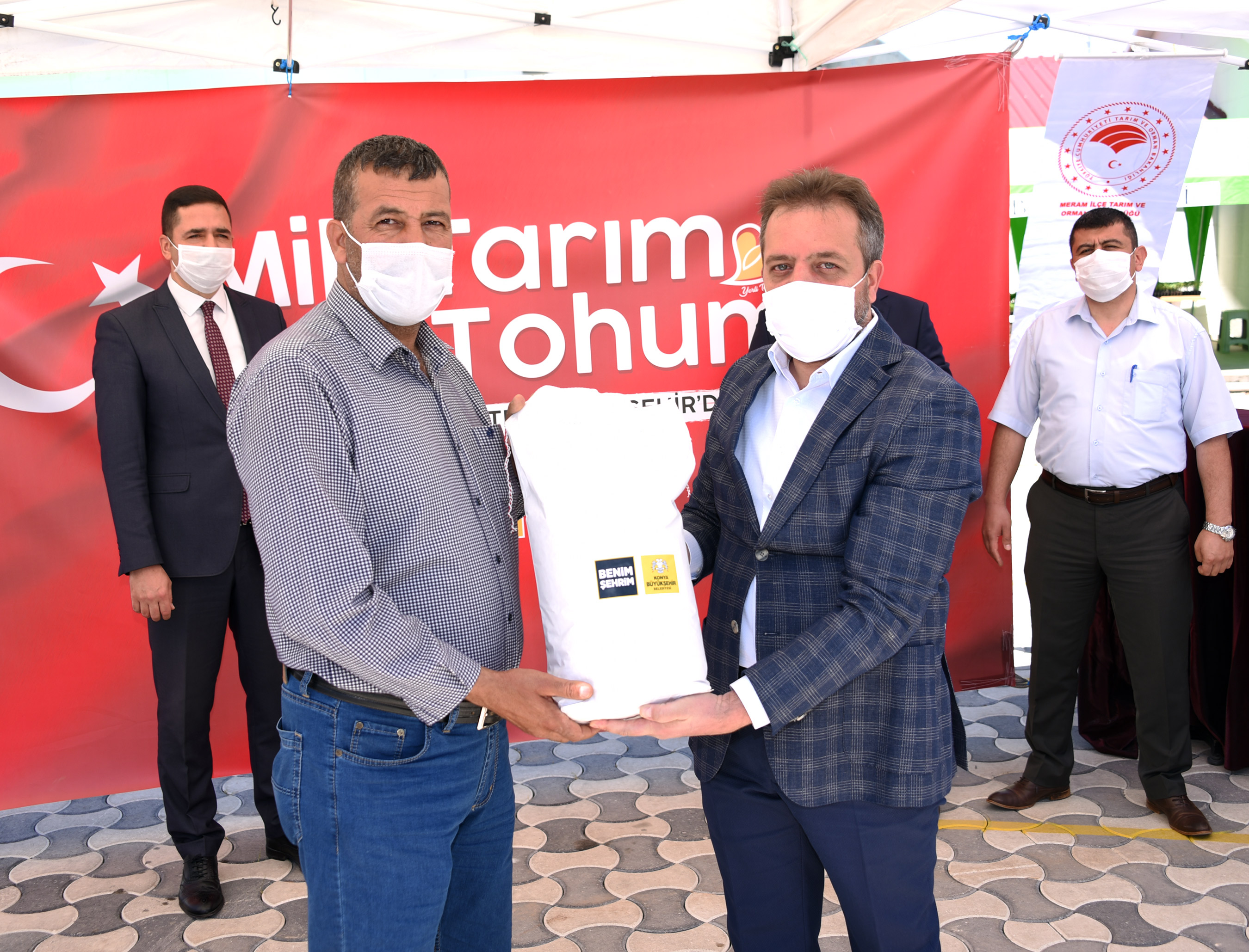 Konya Büyükşehir'den Üreticiye Yerli Susam Tohumu Desteği