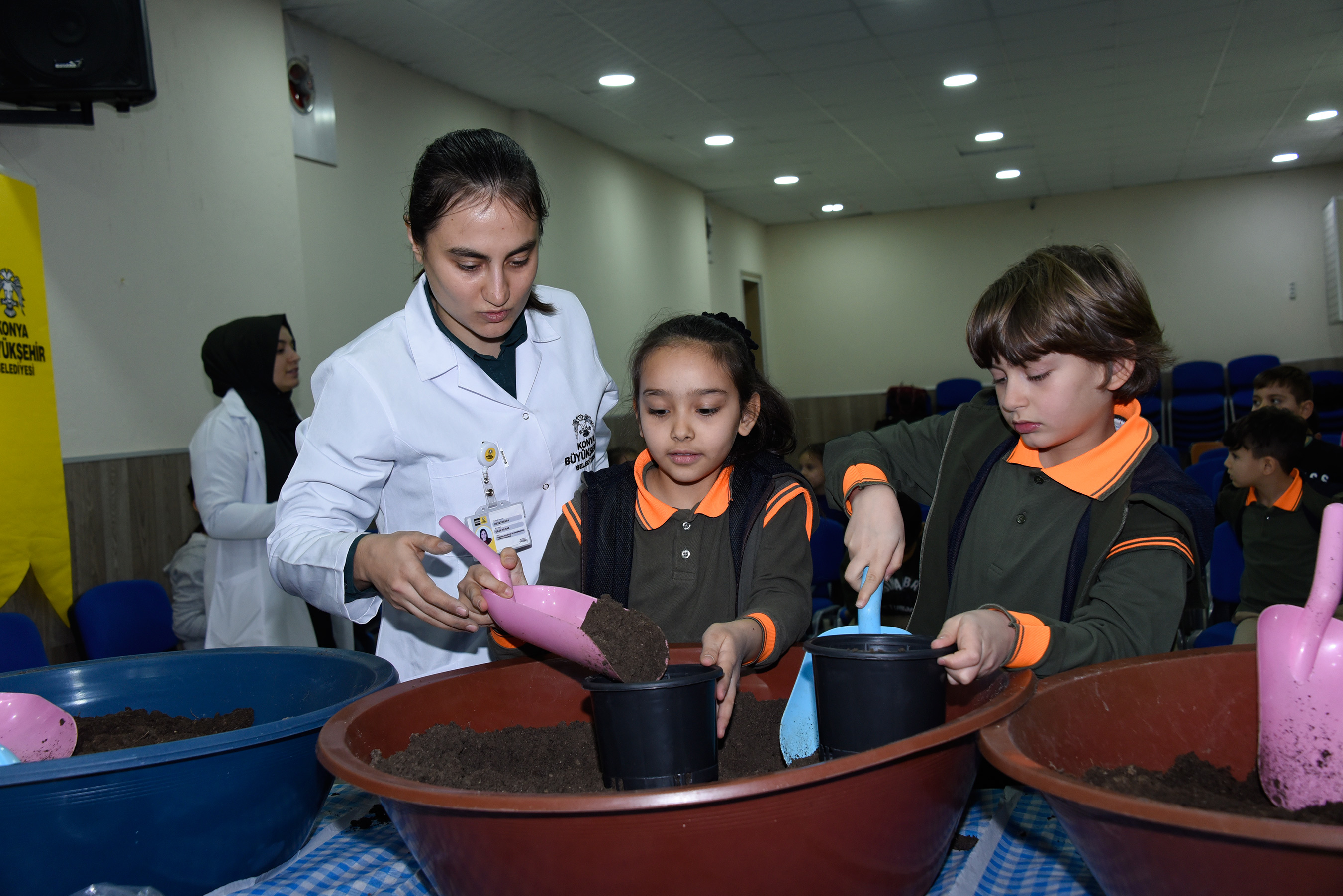 Büyükşehir Öğrencilere Yerli Tohum Bilinci Kazandırıyor