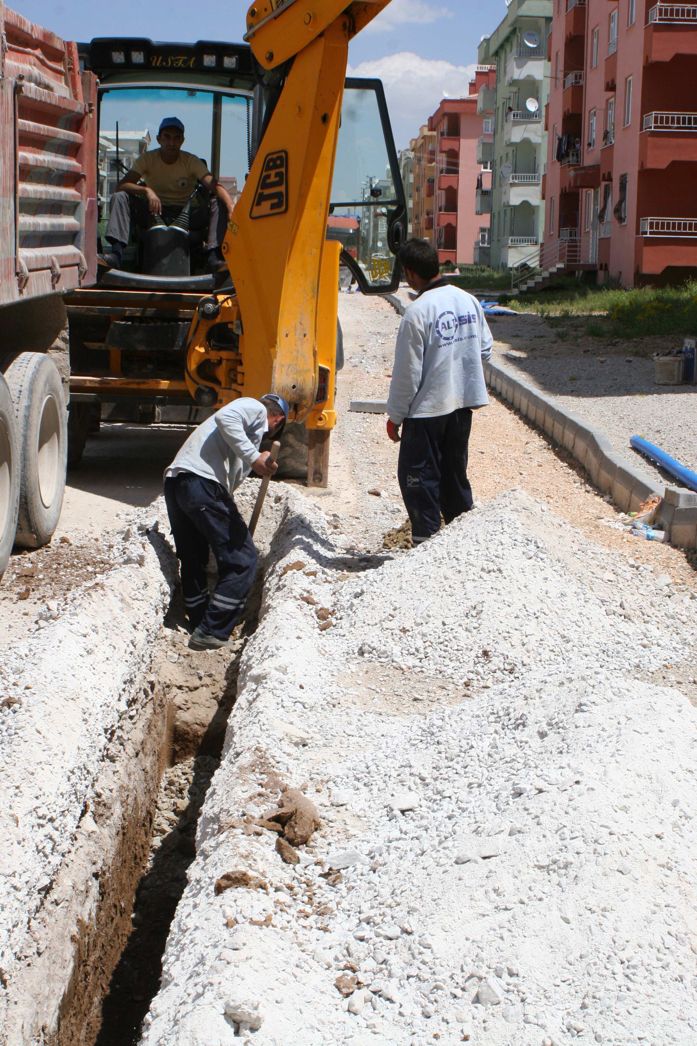 Konya Büyükşehir'den 2020'de 432,3 KM Su ve Kanalizasyon Şebekesi
