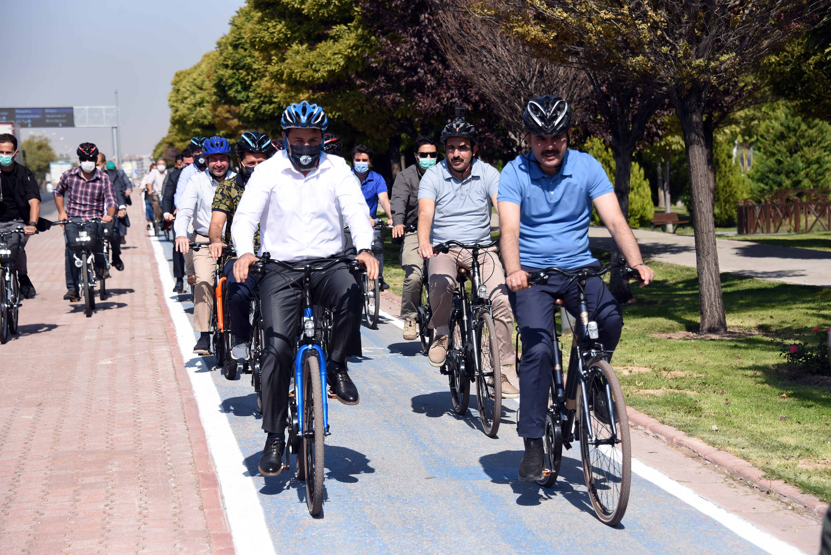 Bakan Kurum ve Başkan Altay Sağlıklı Yaşam İçin Pedal Çevirdi