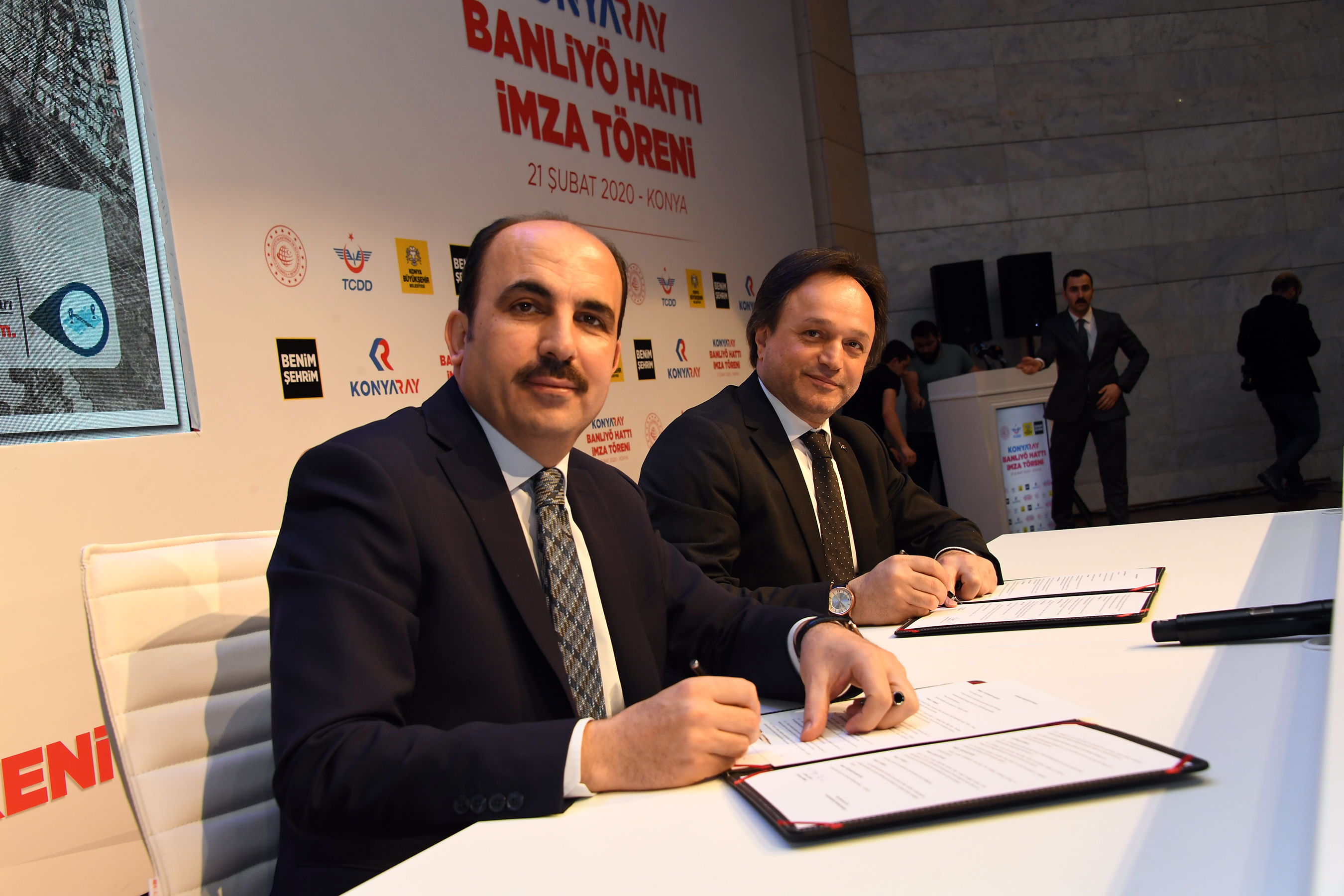 KONYARAY Banliyö Hattı'nda İmzalar Atıldı