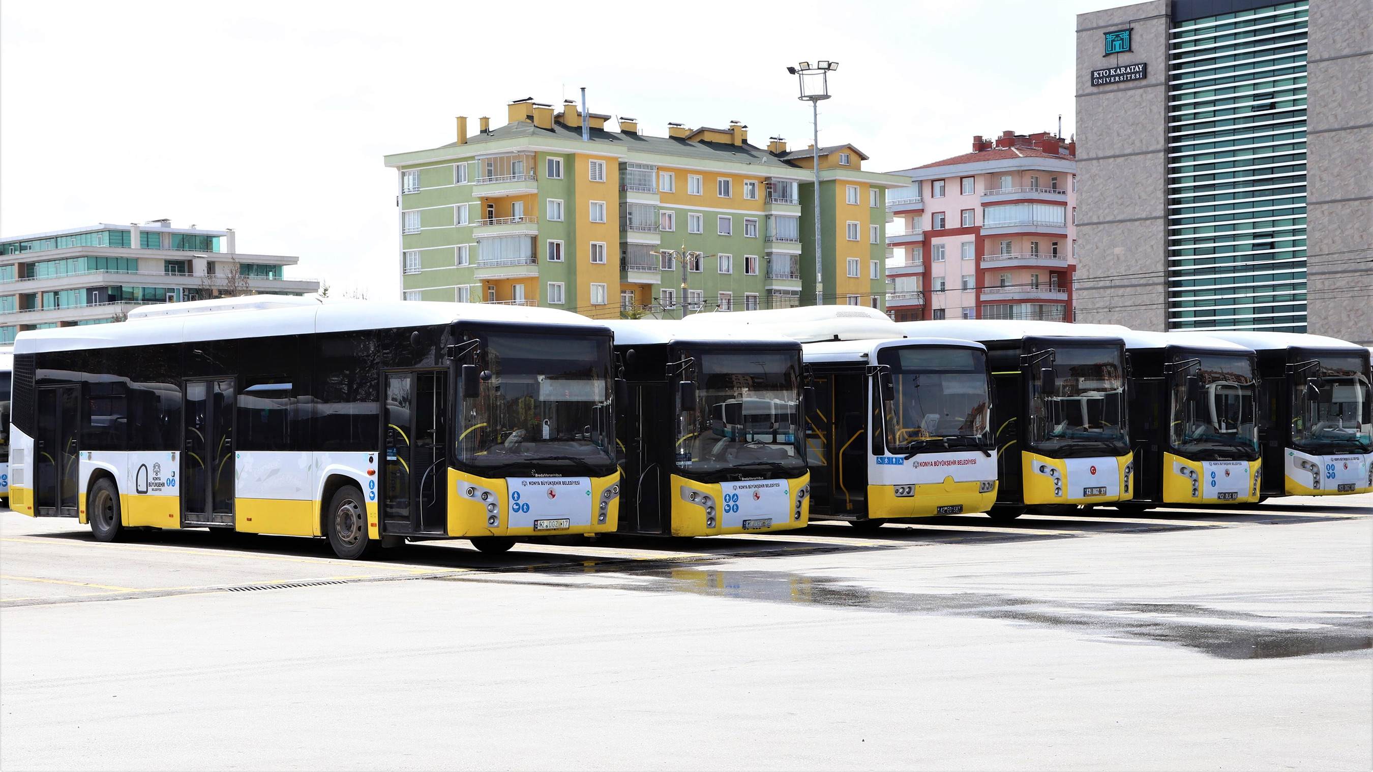 Konya Büyükşehir'den Otobüslere Şeffaf Koruma Kabini