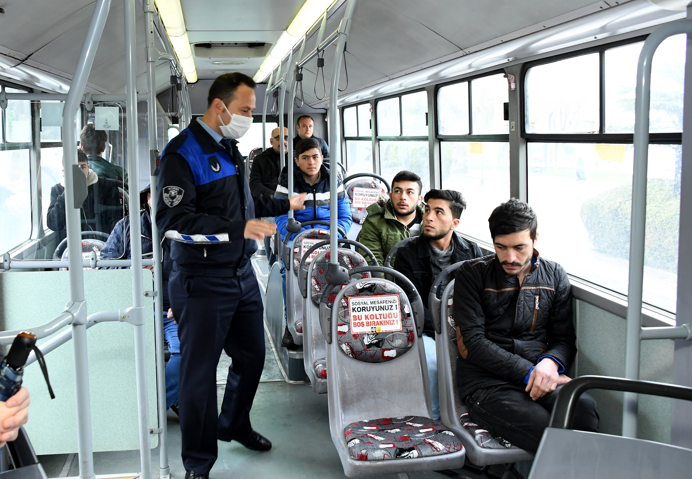 Toplu Ulaşımda Sosyal Mesafeye Dikkat Edelim 