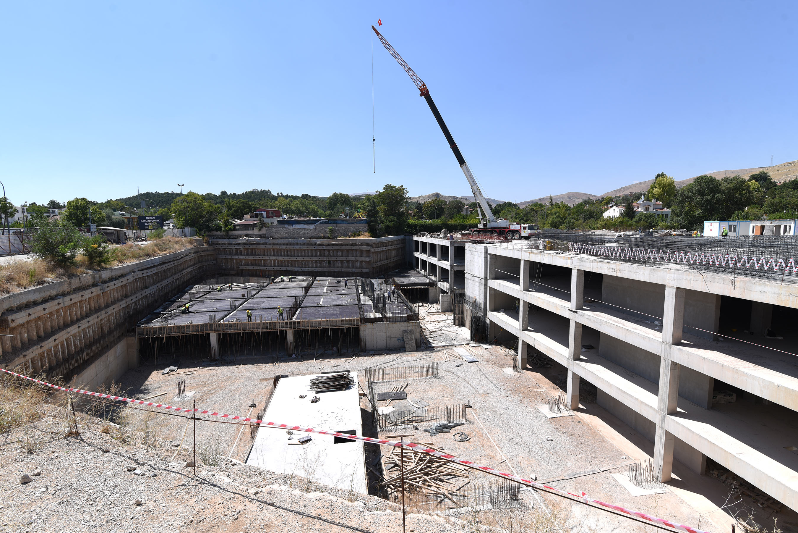 Başkan Altay Meram Yeraltı Katlı Otoparkı İnşaatını İnceledi