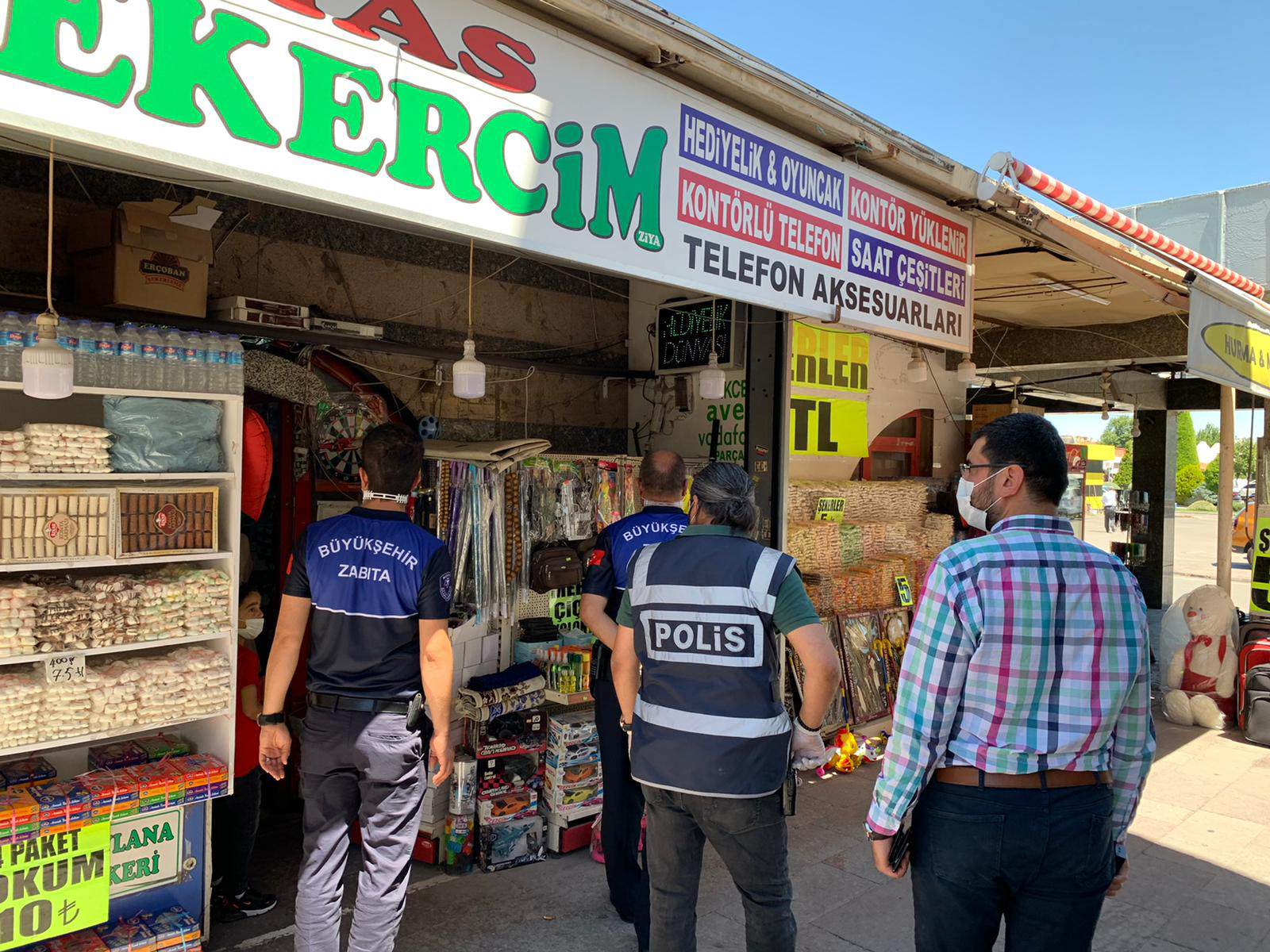 Konya'da Kapsamlı Sosyal Mesafe ve Maske Denetimi Yapıldı