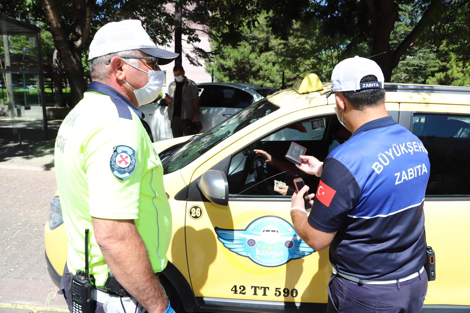 Konya'da Kapsamlı Sosyal Mesafe ve Maske Denetimi Yapıldı