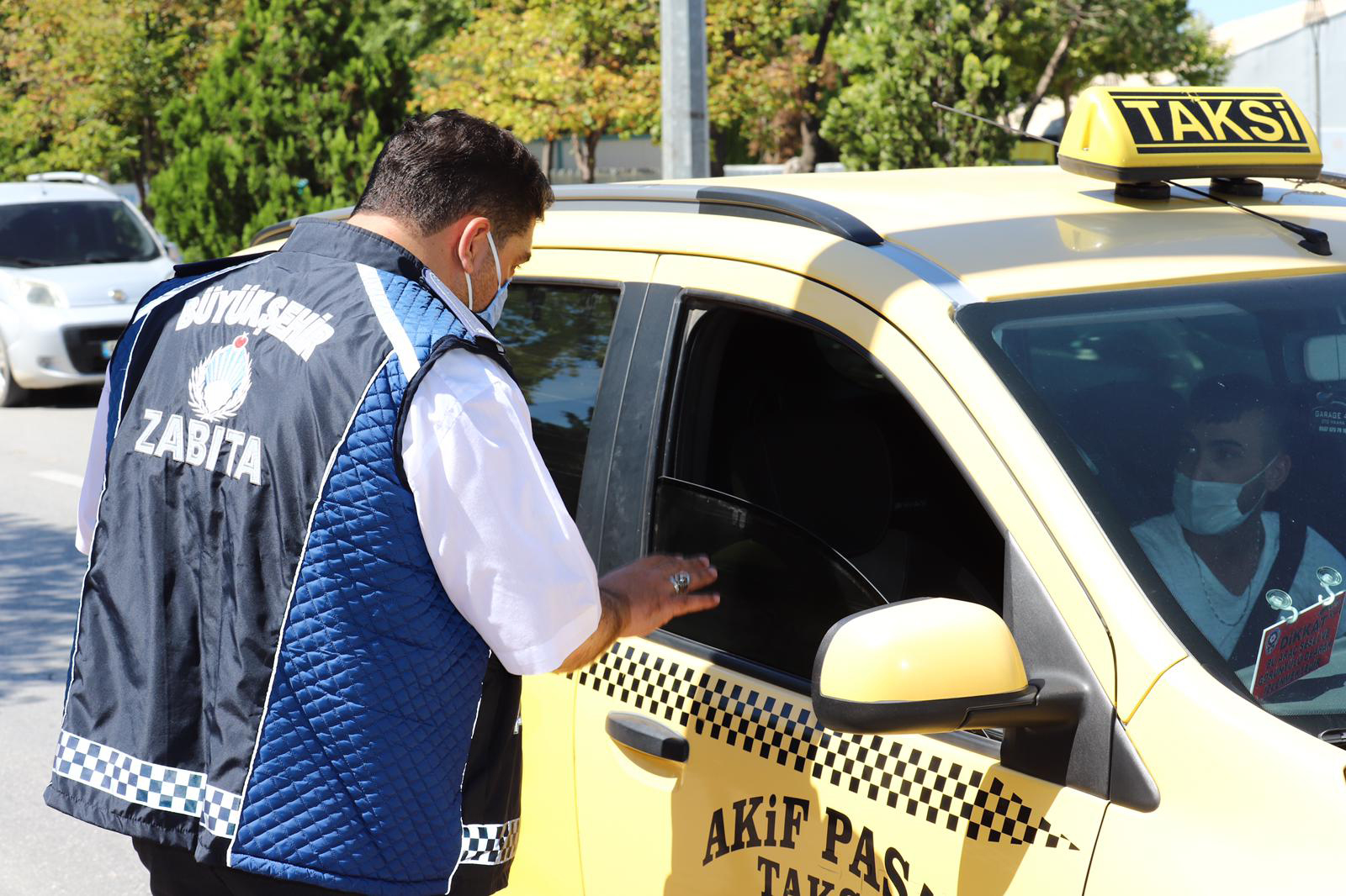 Konya'da Kapsamlı Sosyal Mesafe ve Maske Denetimi Yapıldı