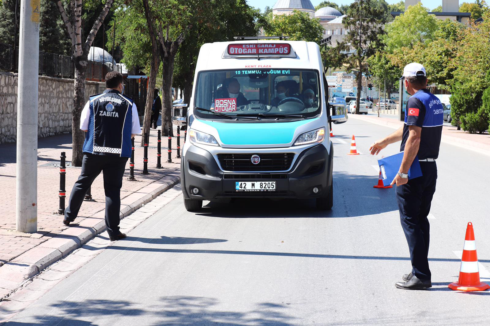 Konya'da Kapsamlı Sosyal Mesafe ve Maske Denetimi Yapıldı