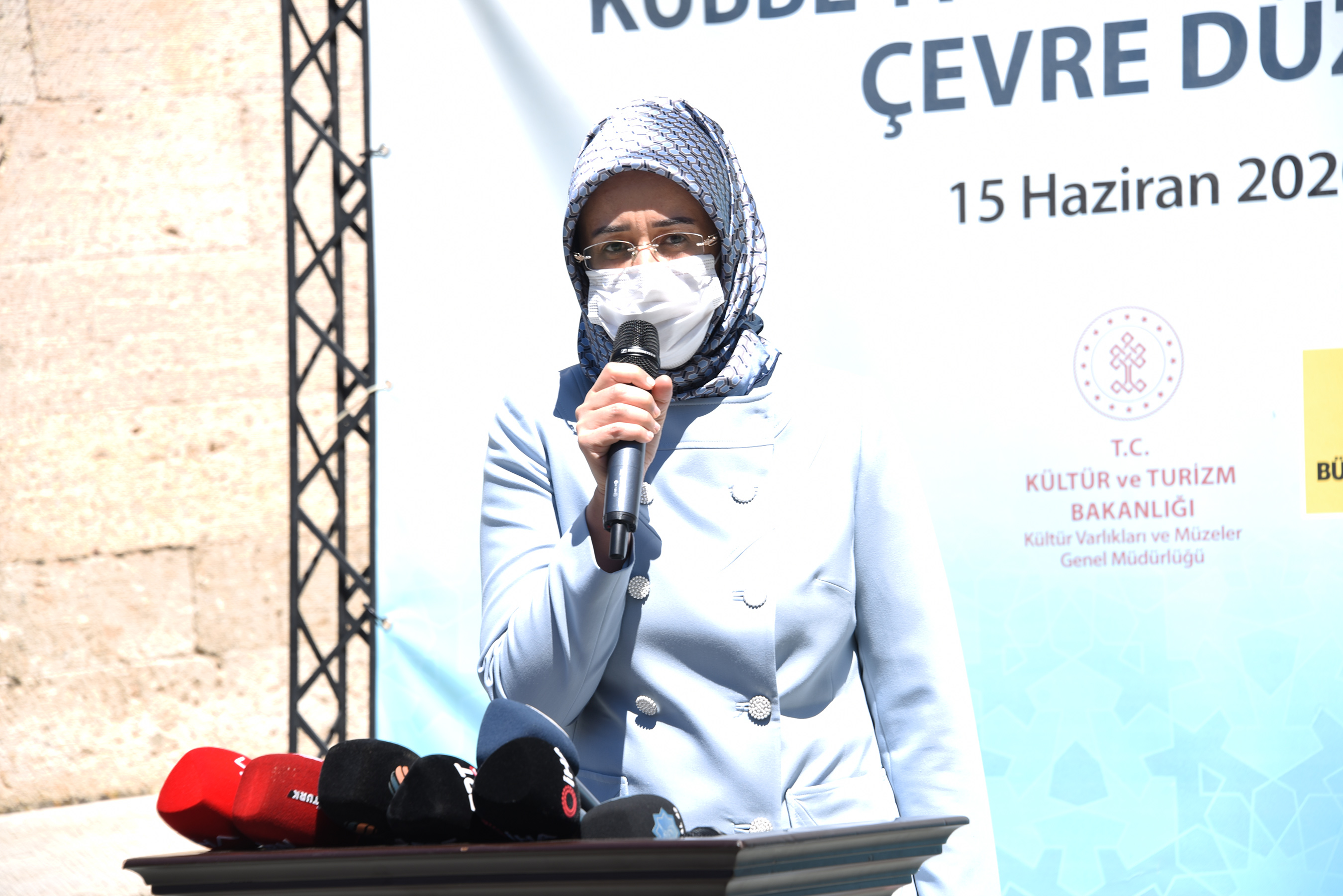 Kubbe-i Hadra'ya Yeni Çiniler Yerleştirildi