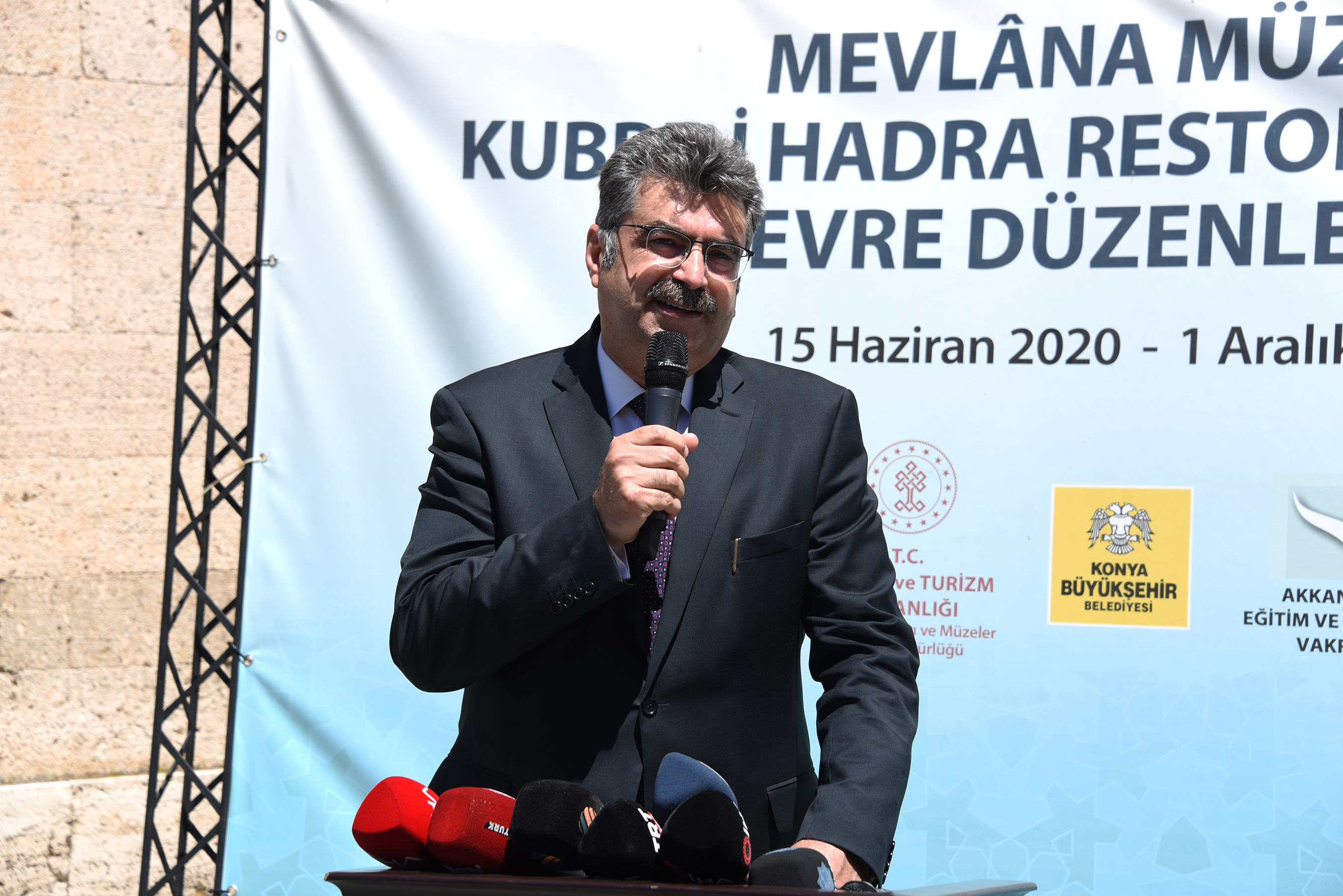 Kubbe-i Hadra'ya Yeni Çiniler Yerleştirildi