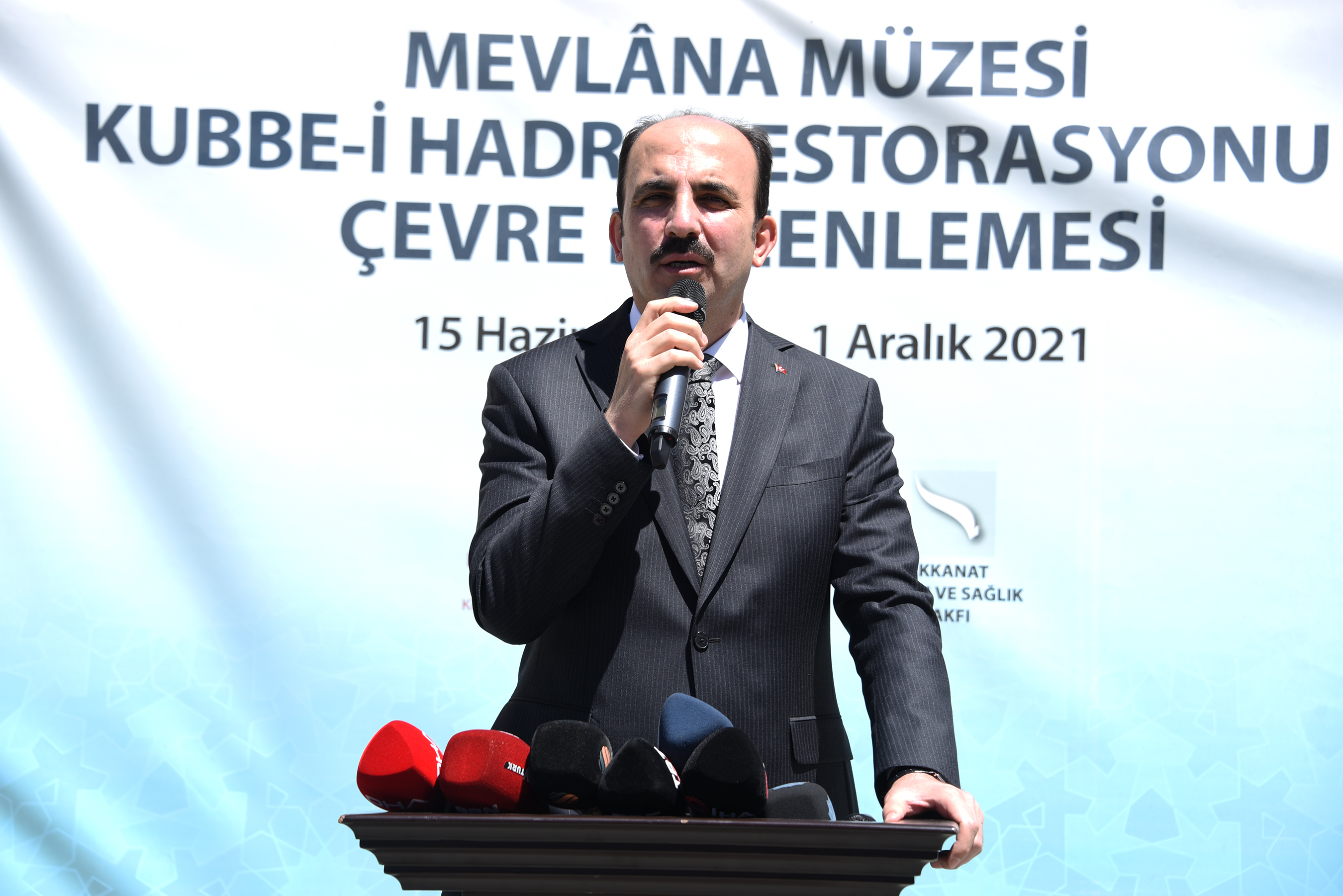 Kubbe-i Hadra'ya Yeni Çiniler Yerleştirildi