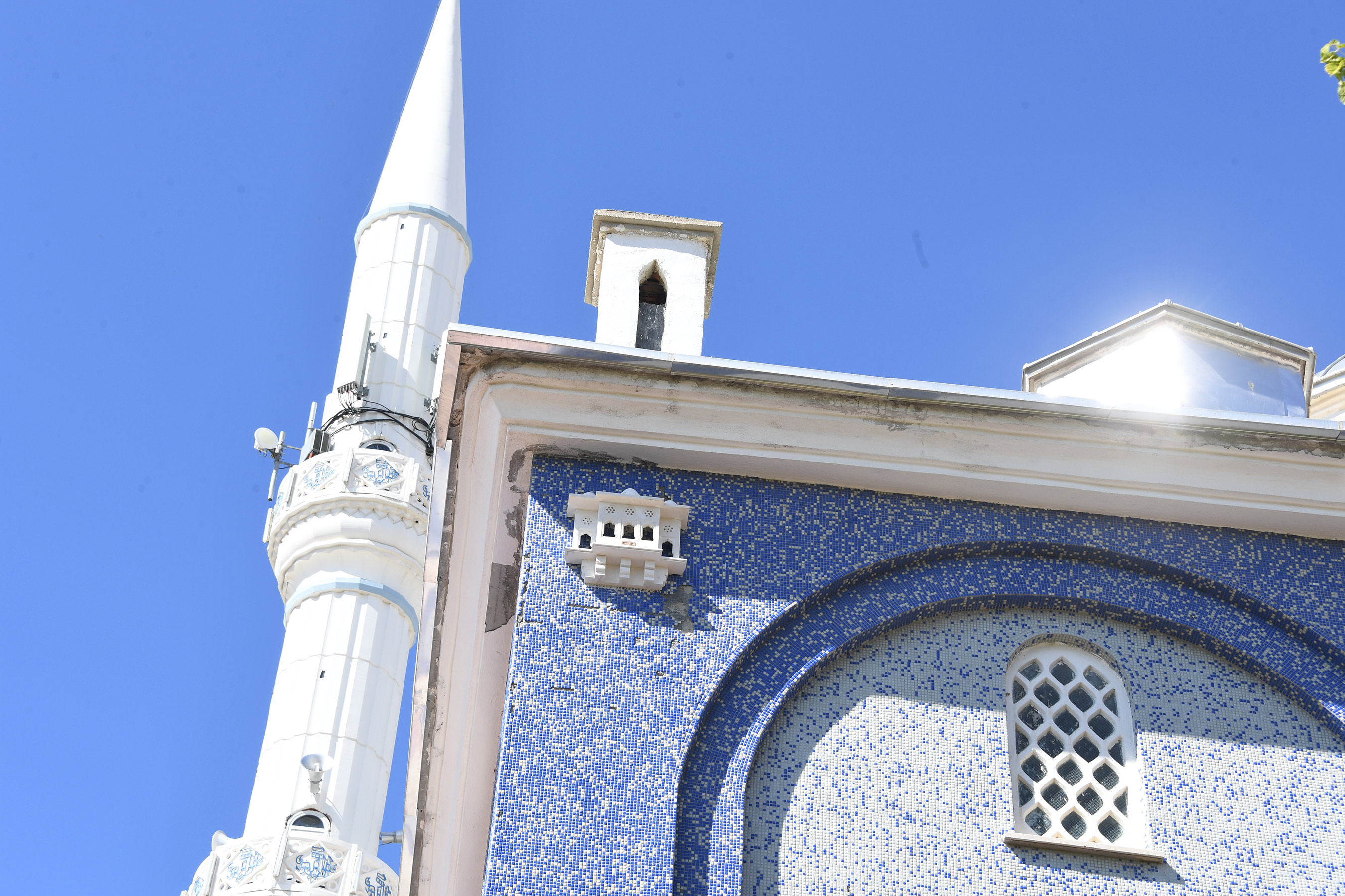 Konya Büyükşehir Camilere Kuş Evleri Yerleştirdi