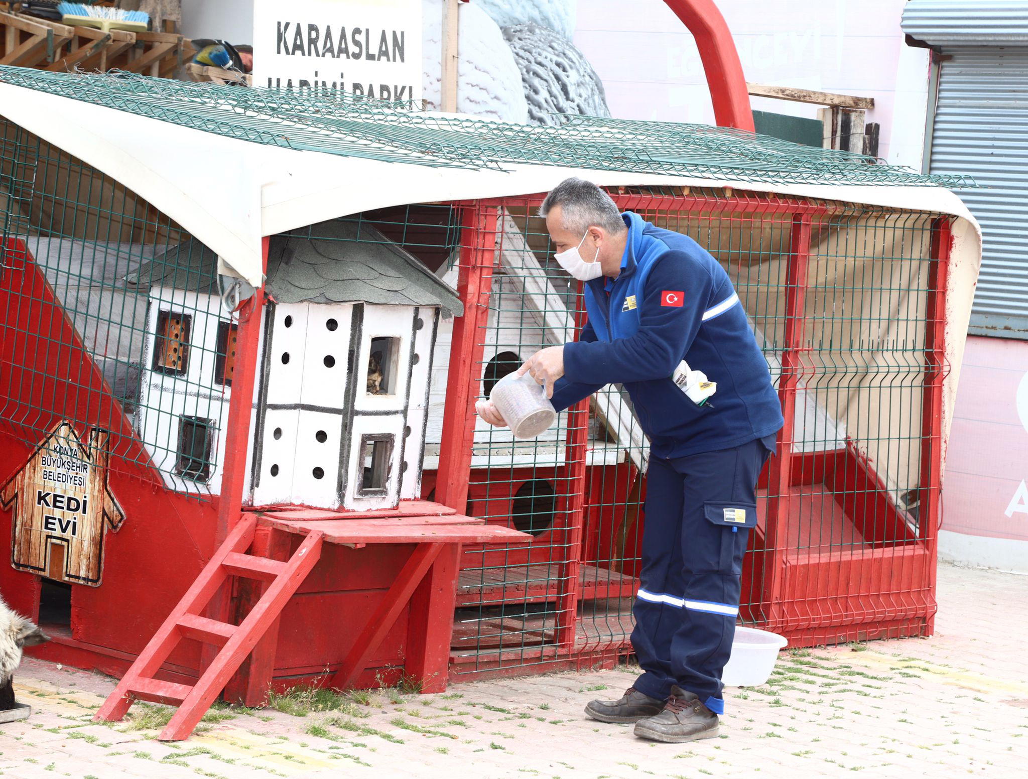 Can Dostlarımız Tam Kapanmada da Büyükşehir'e Emanet 