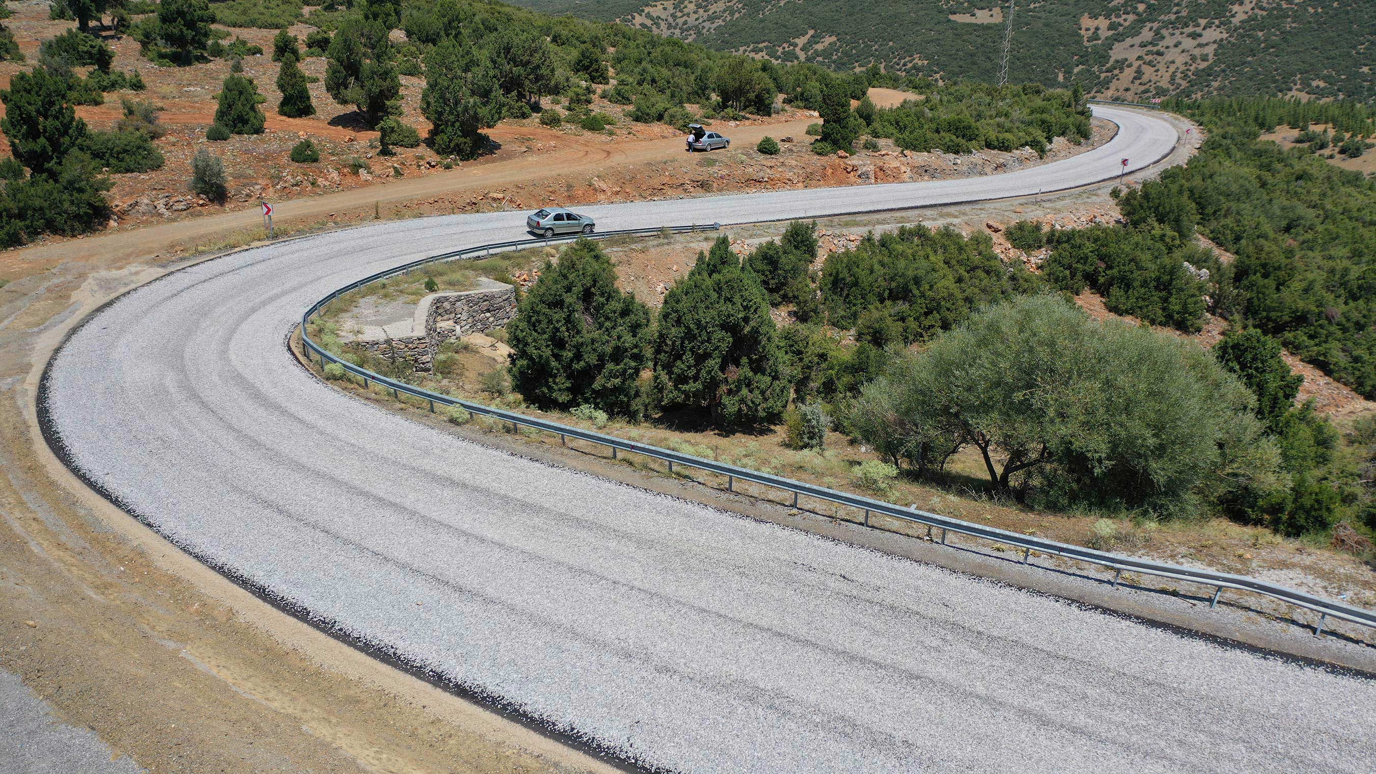 Konya Büyükşehir 2021 Hedefi Olan 400 KM Mahalle Yolunu Tamamladı 