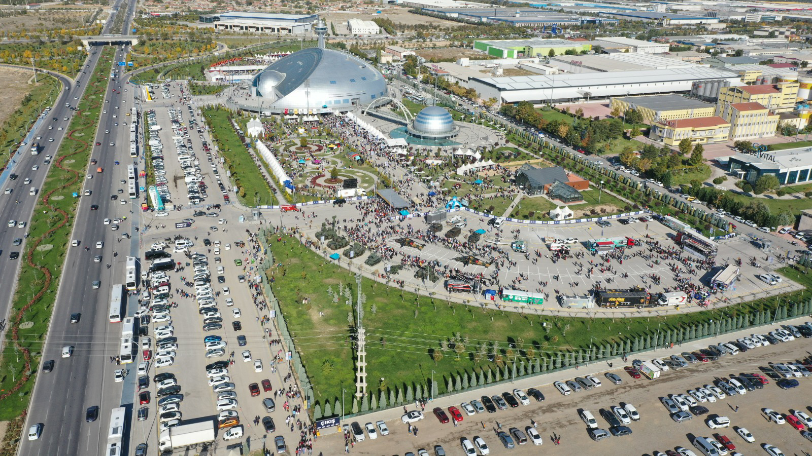 8. Konya Bilim Festivali Türkiye'nin Her Yerinden Yoğun Katılımla Gerçekleşti 