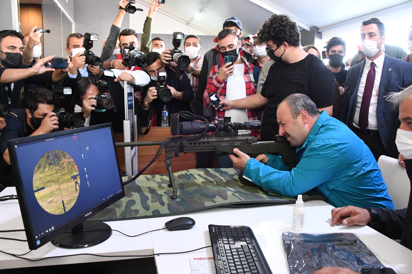 Bakan Varank: Bu Atmosferi Soluyan Gençler Büyük Türkiye'nin Lokomotifi Olacak