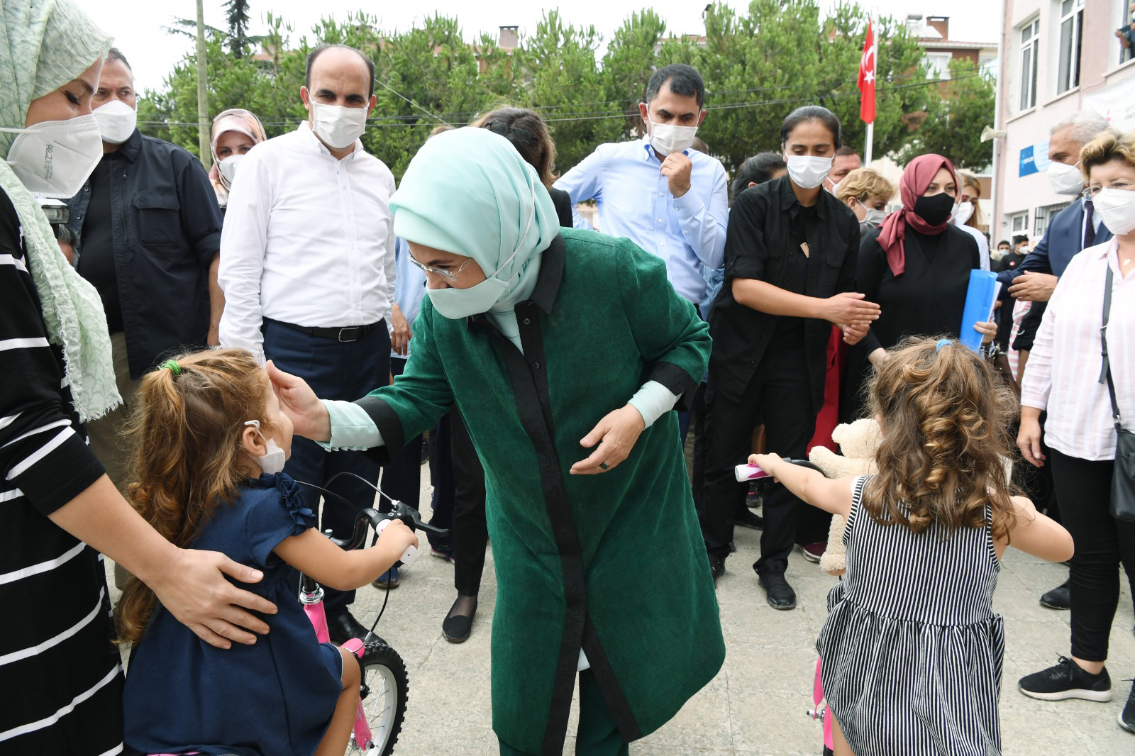 Konya Büyükşehir Sel Bölgesindeki Çocukların Yüzünü Güldürdü