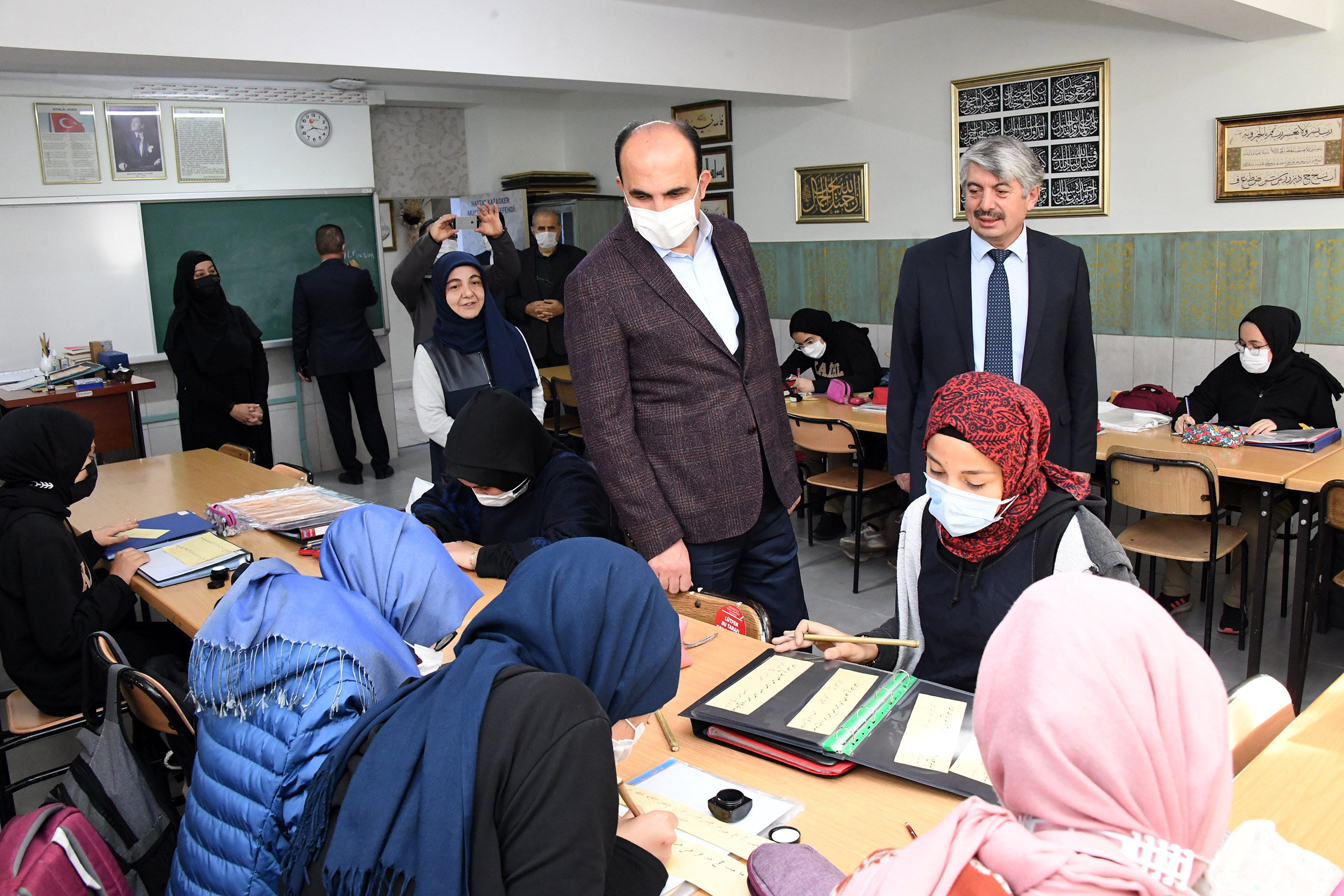 Başkan Altay Öğretmenler ve Öğrencilerle Buluştu