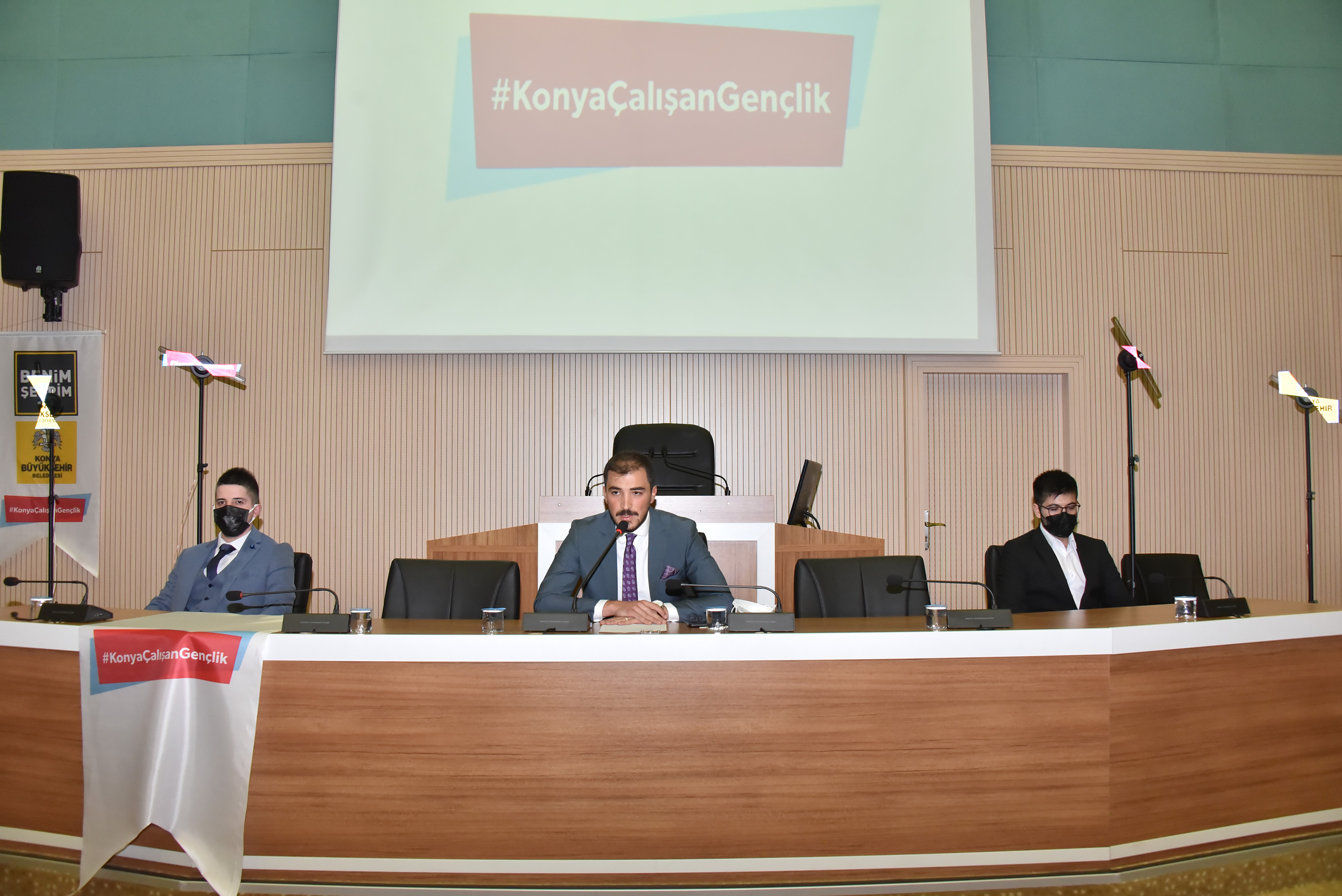 Konya Büyükşehir Bünyesinde Türkiye'de İlk Kez 'Çalışan Gençlik Meclisi' Kuruldu
