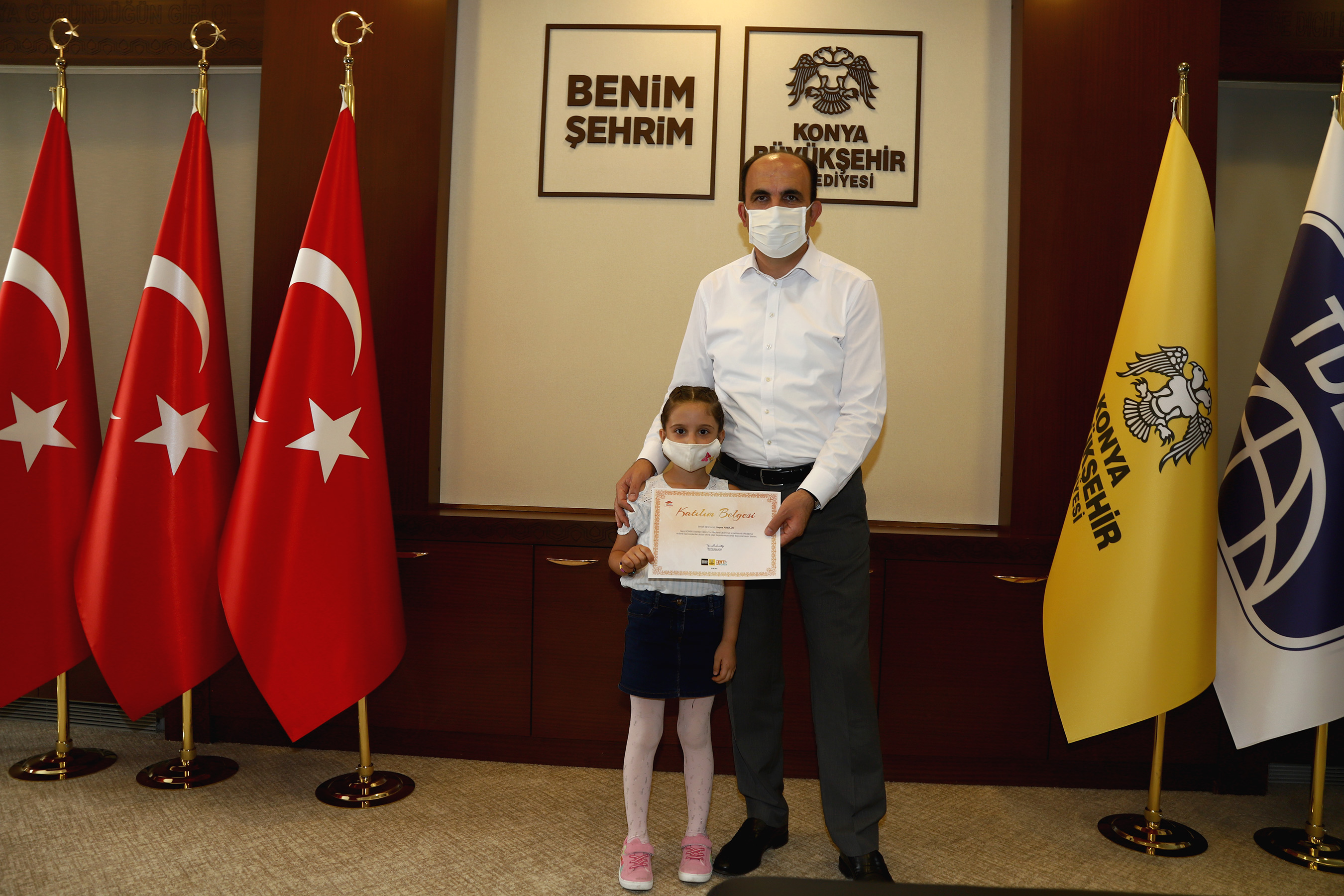 Genç KOMEK Yaz Okulu'ndan Başarılı Öğrencilere Sürpriz Hediye