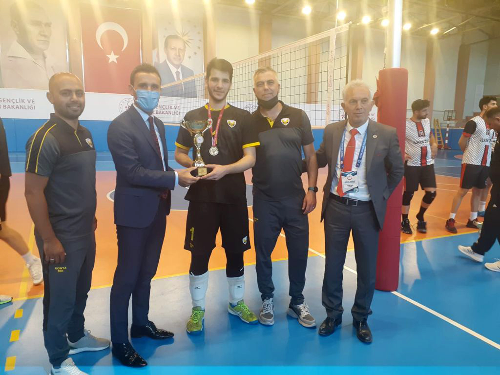Genç Takımımız Voleybolda 2. Lig'e Yükseldi