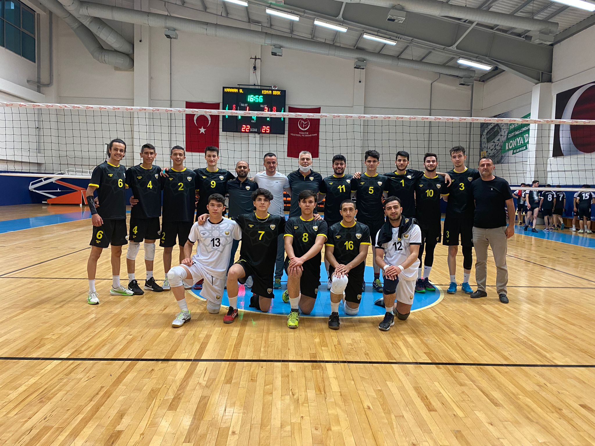 Büyükşehir Genç Voleybol Takımı 2. Lige Yükselme Yolunda