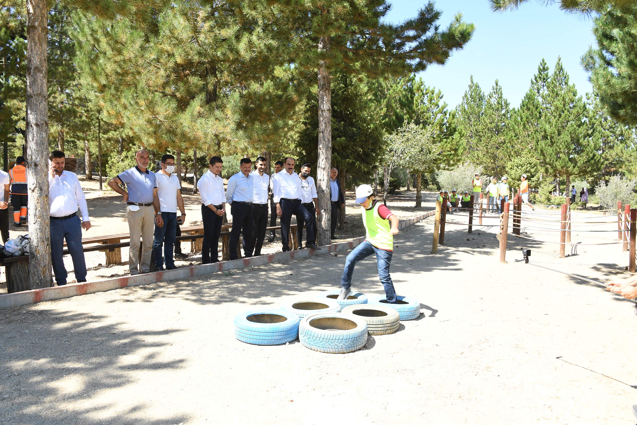 AK Parti Genel Başkan Yardımcısı Dağ Büyükşehir'in Yaz Kamplarını Ziyaret Etti