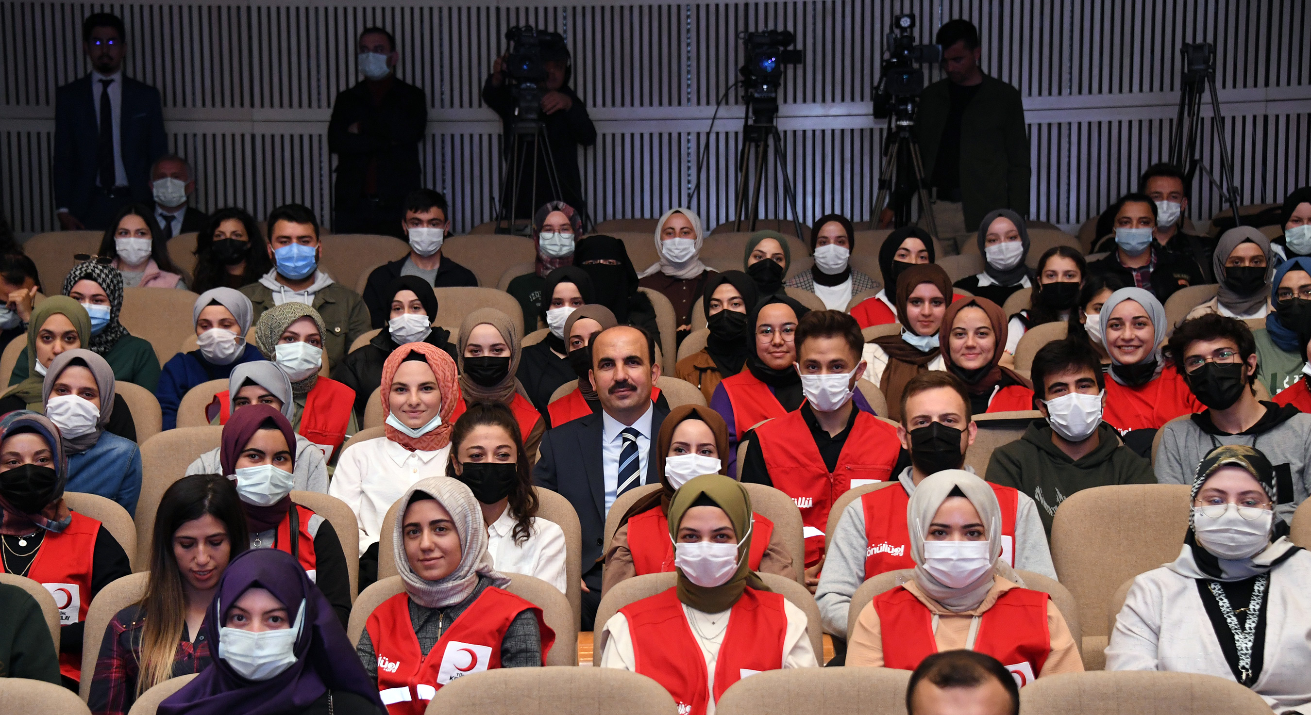 Başkan Altay Gençlik Çalışmalarını Anlattı, Genç Kültür Kart'ı Tanıttı