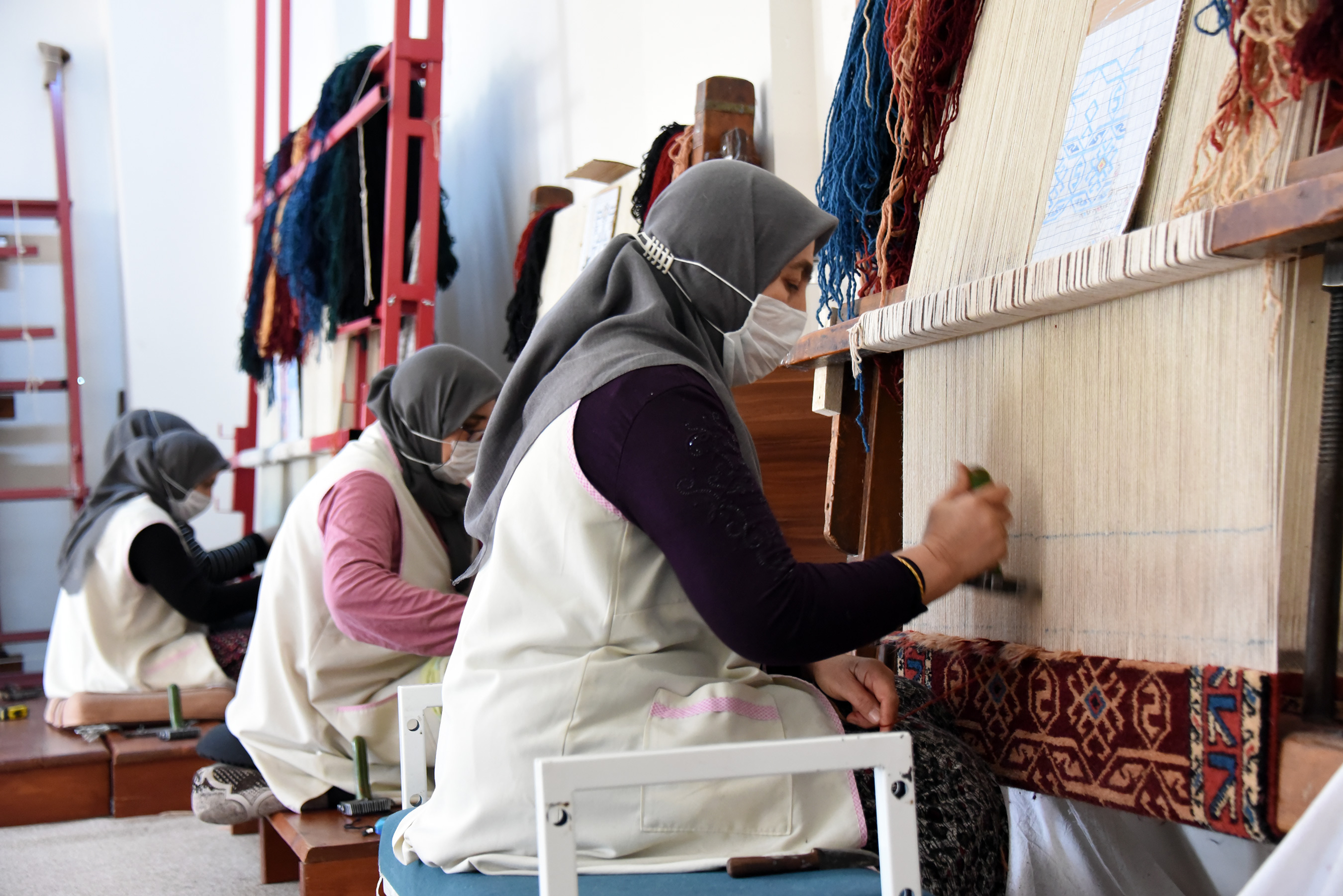 KOMEK Atölyeleri Fabrika Gibi Çalışıyor