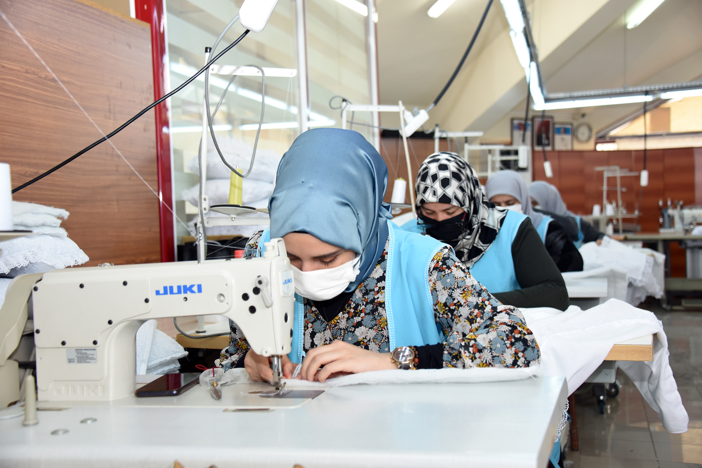 KOMEK Atölyeleri Fabrika Gibi Çalışıyor